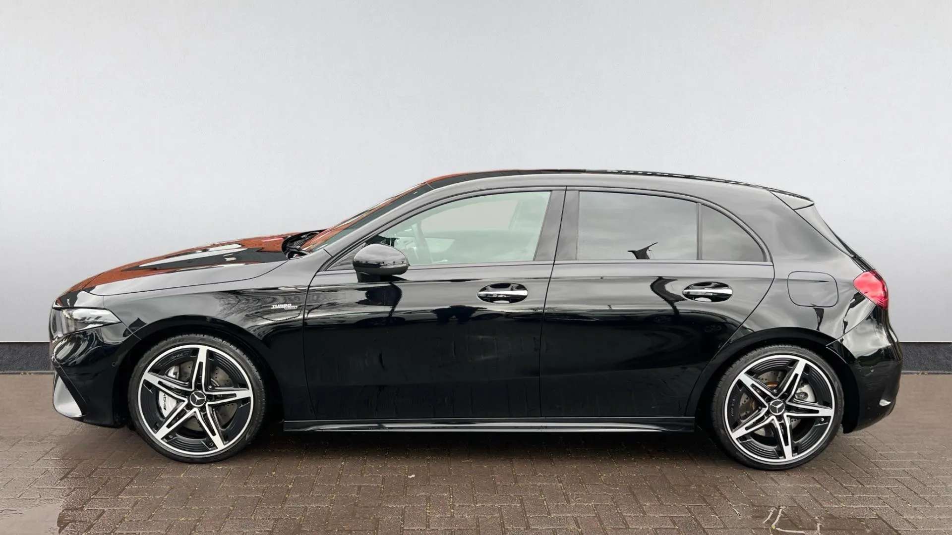 A 2023 MERCEDES-BENZ A CLASS A35 4Matic Premium Auto A 2023 MERCEDES-BENZ A CLASS A35 4Matic Premium Auto