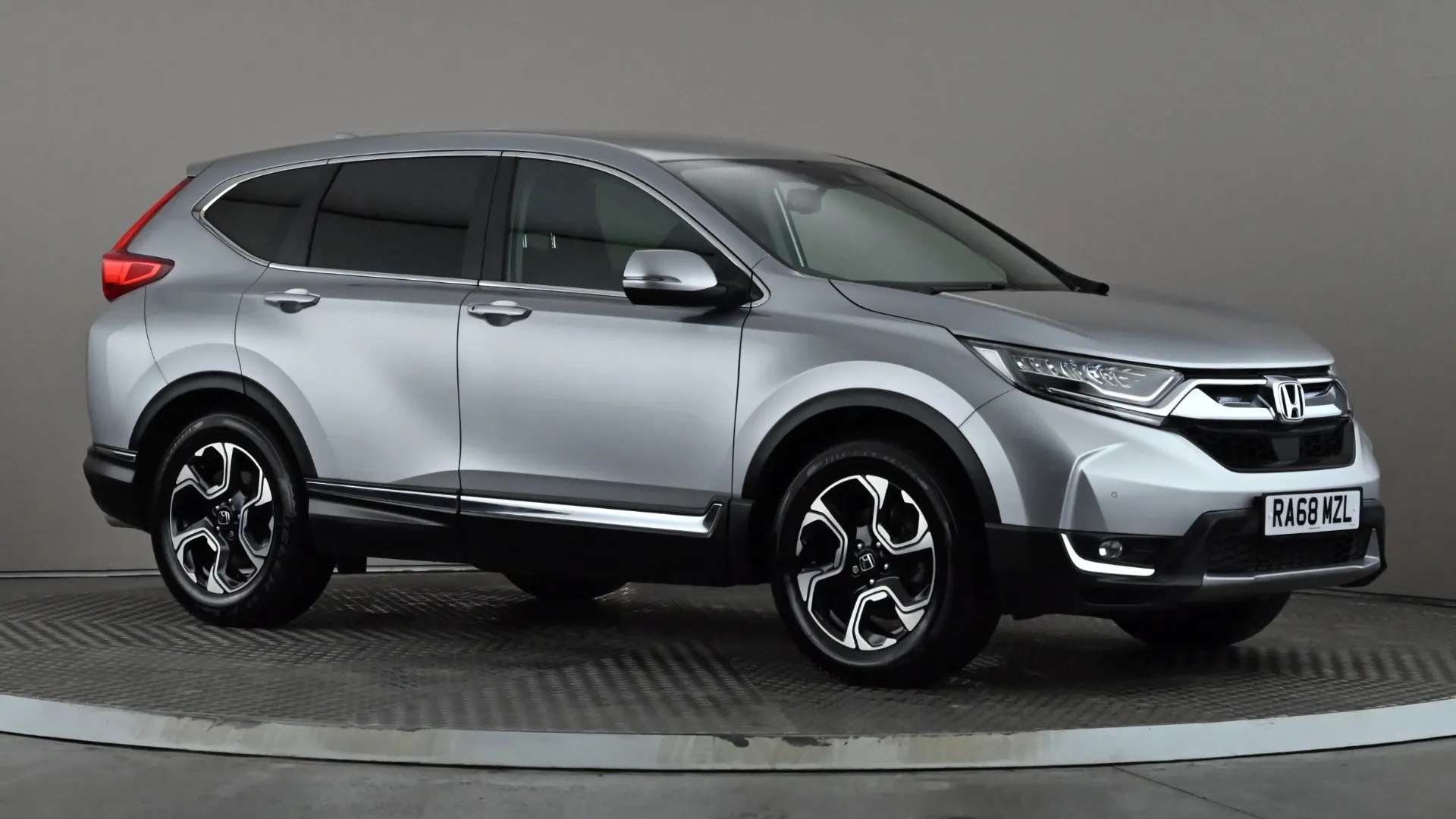 A 2019 HONDA CR-V 1.5 VTEC Turbo SE 2WD A 2019 HONDA CR-V 1.5 VTEC Turbo SE 2WD