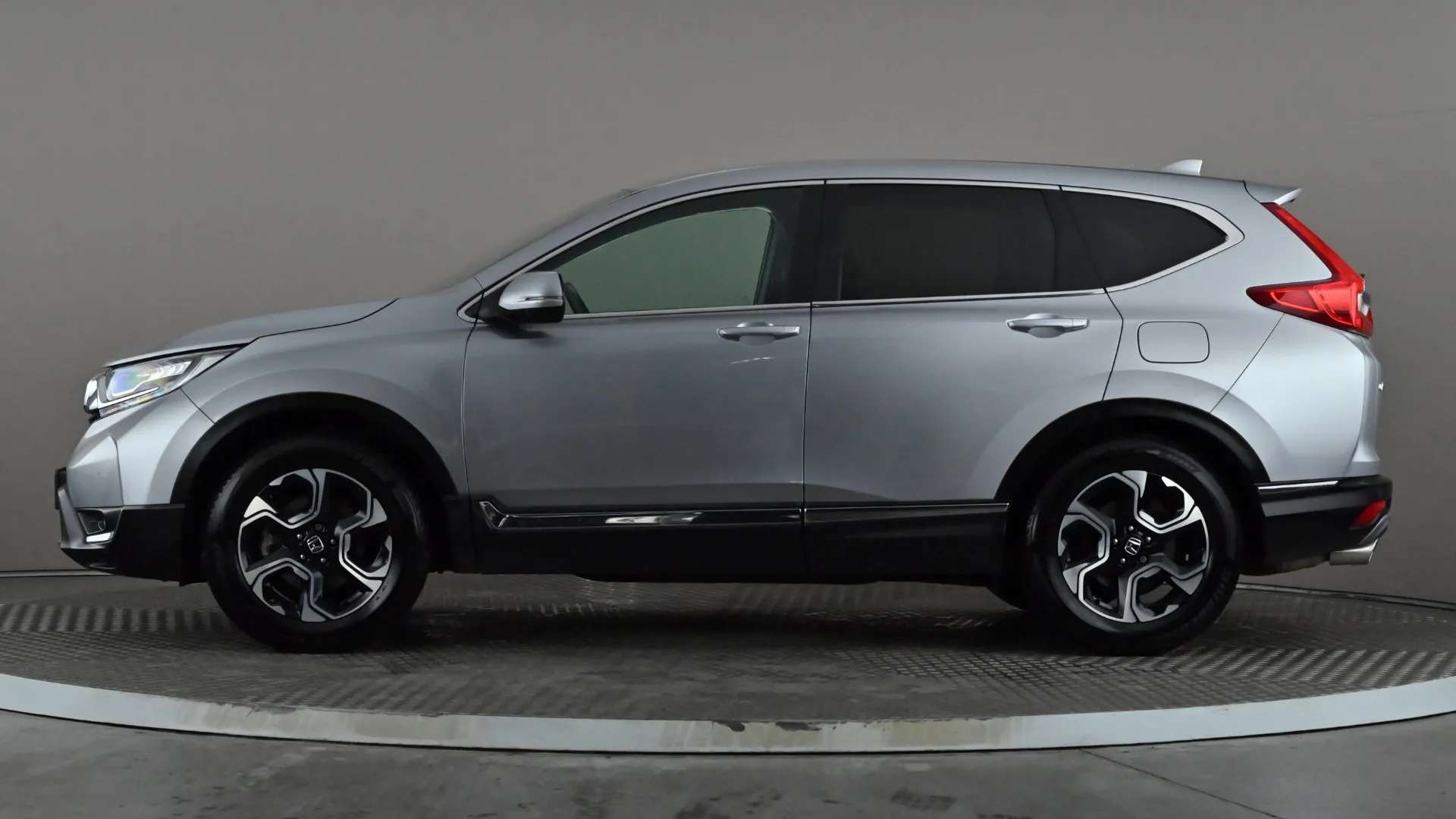 A 2019 HONDA CR-V 1.5 VTEC Turbo SE 2WD A 2019 HONDA CR-V 1.5 VTEC Turbo SE 2WD