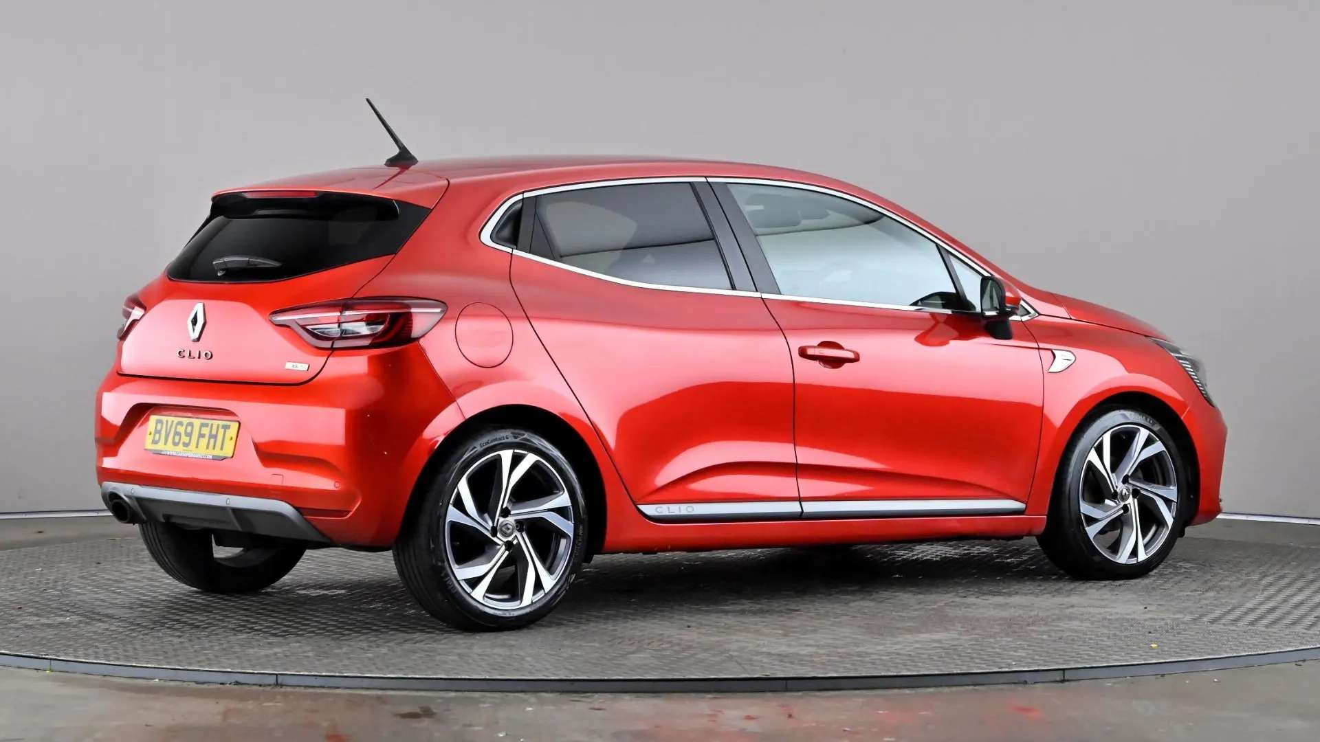 2019 RENAULT CLIO 2019 RENAULT CLIO