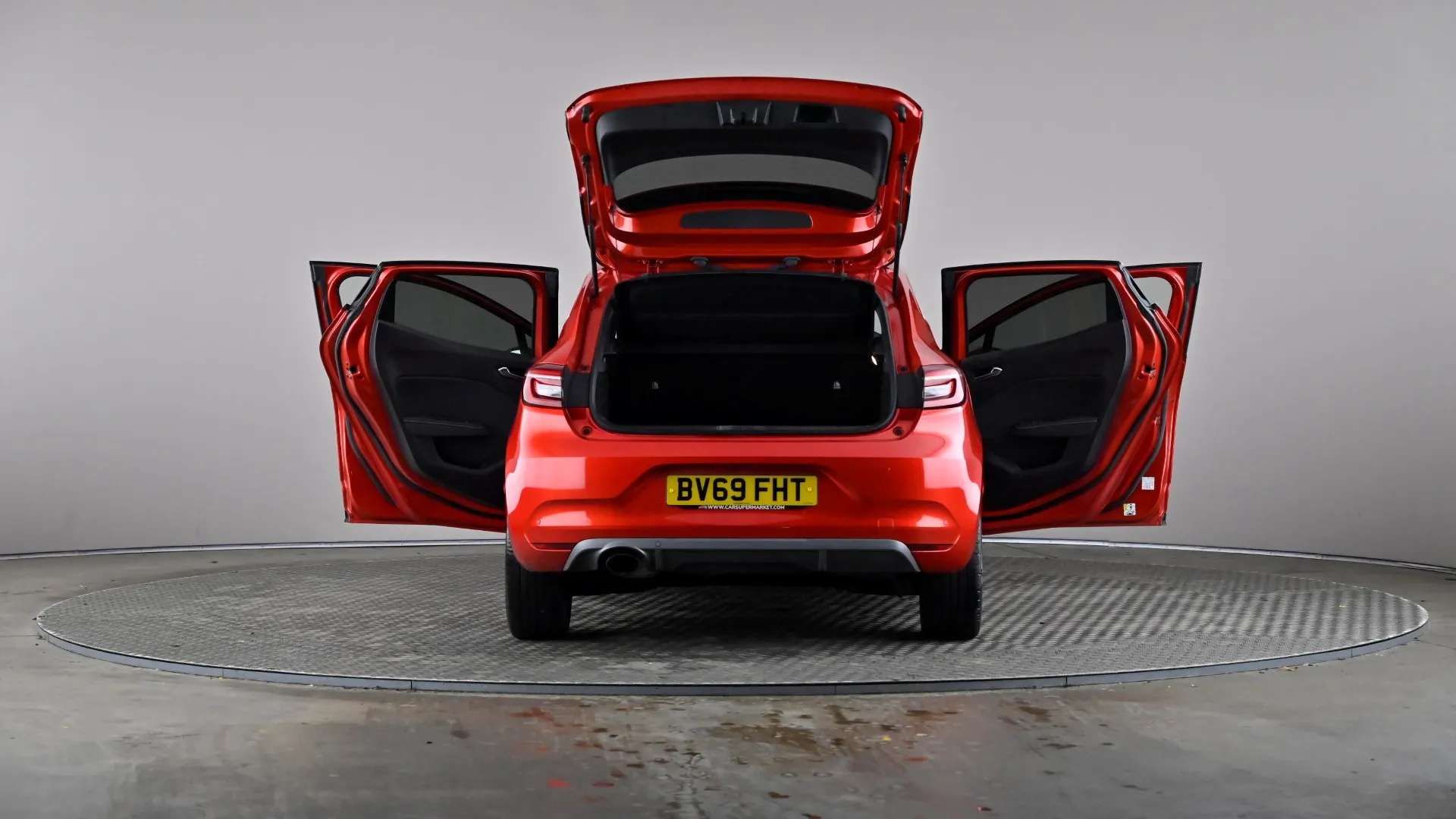 2019 RENAULT CLIO 2019 RENAULT CLIO