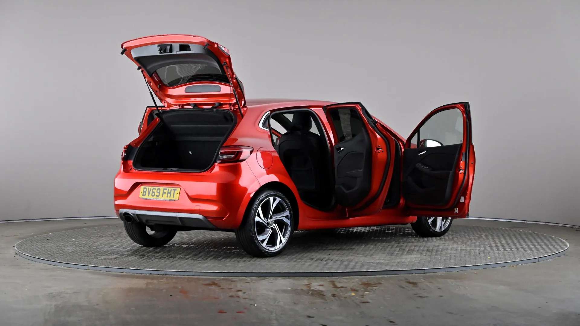 2019 RENAULT CLIO 2019 RENAULT CLIO