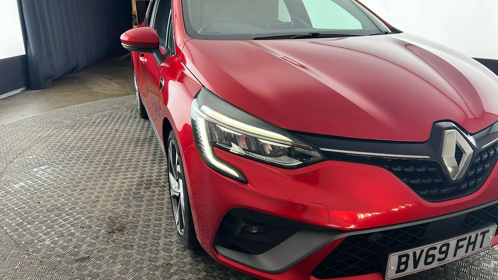 2019 RENAULT CLIO 2019 RENAULT CLIO