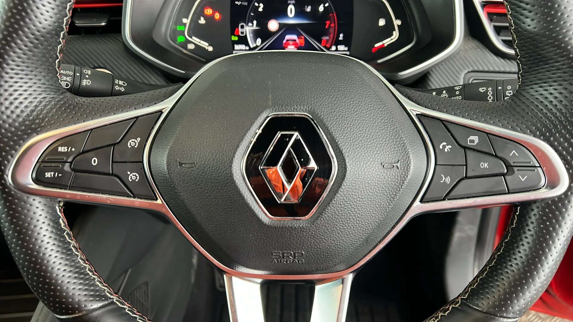 2019 RENAULT CLIO 2019 RENAULT CLIO
