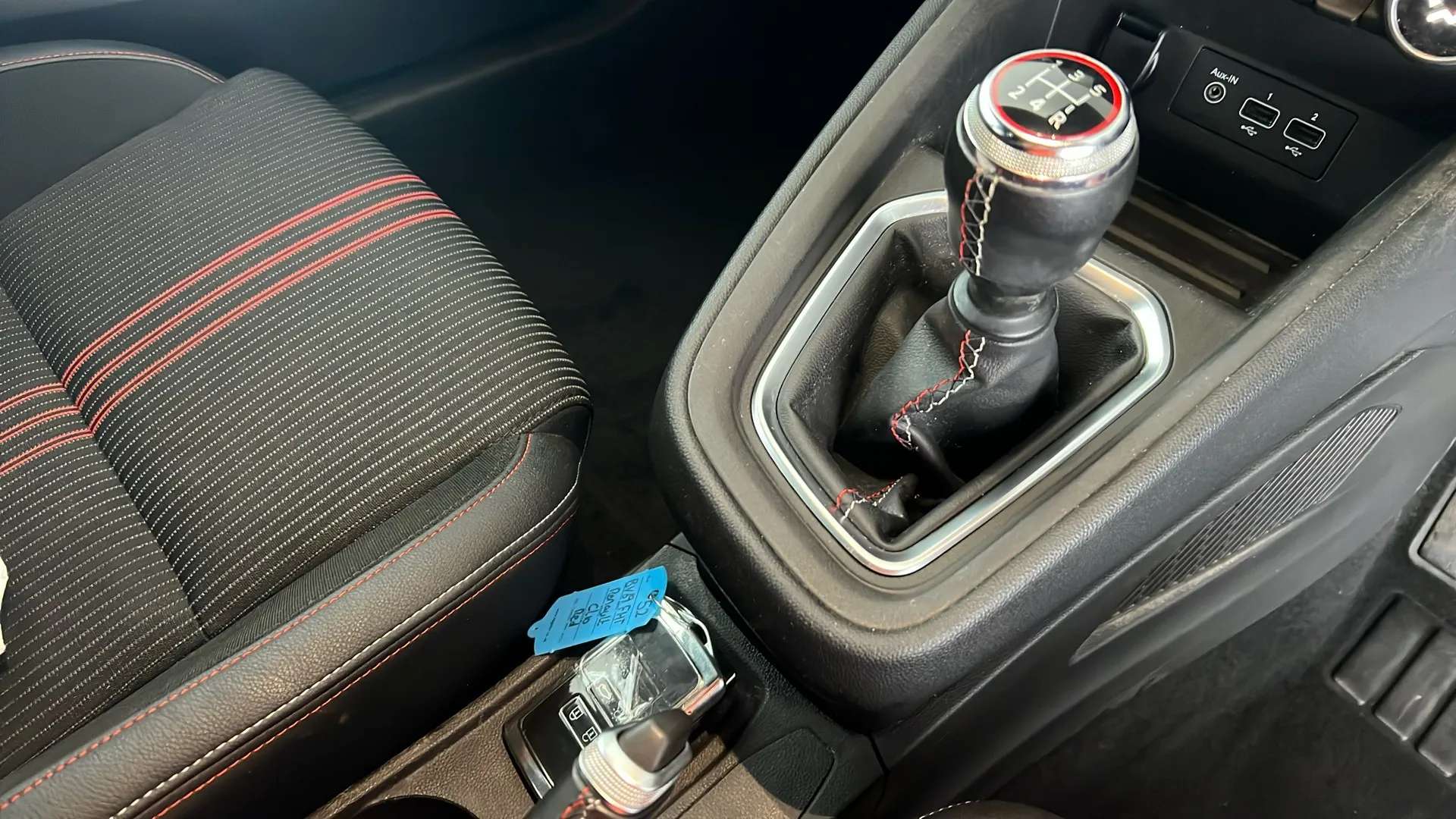 2019 RENAULT CLIO 2019 RENAULT CLIO