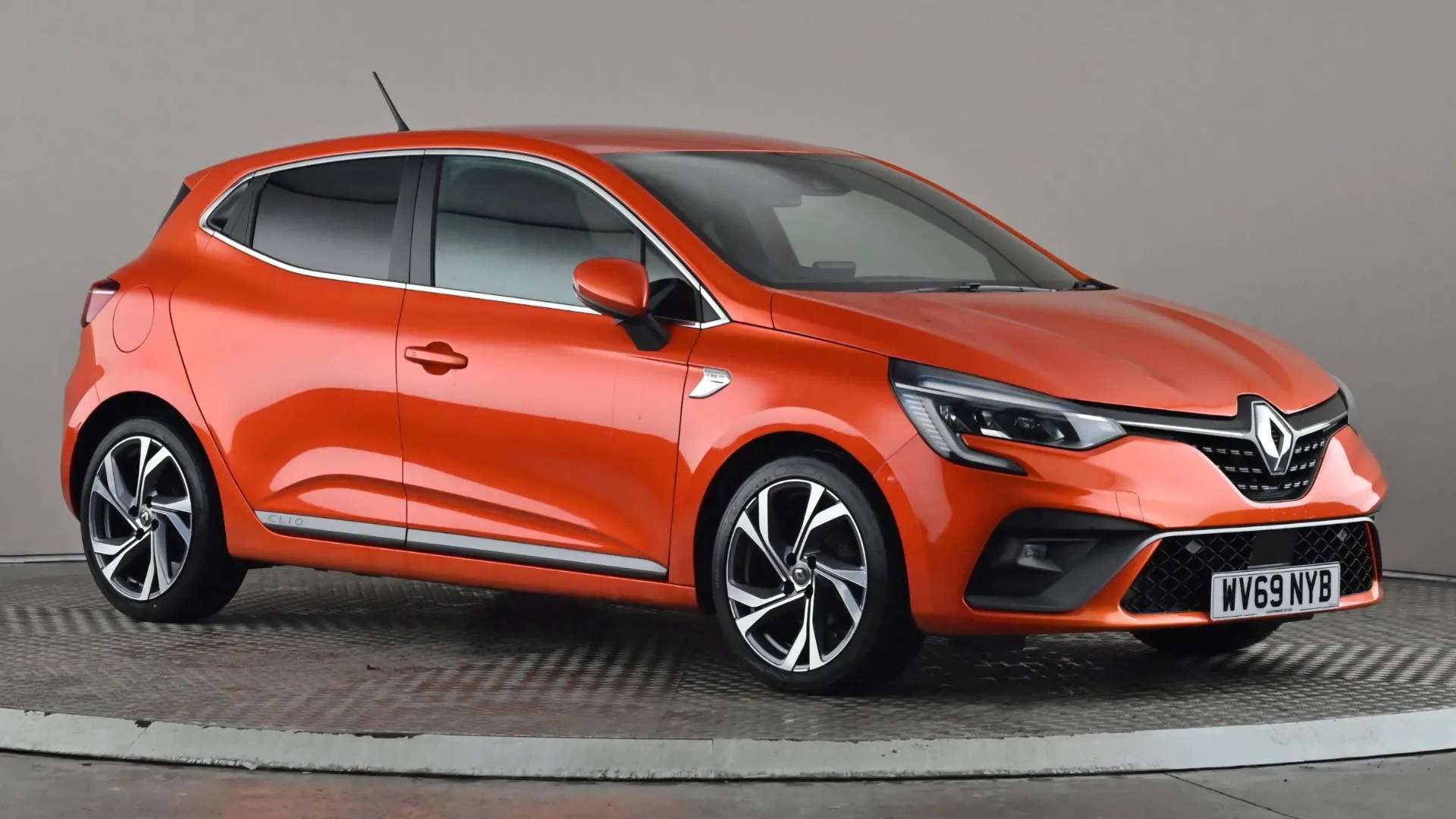 A 2019 RENAULT CLIO 1.0 TCe 100 RS Line A 2019 RENAULT CLIO 1.0 TCe 100 RS Line