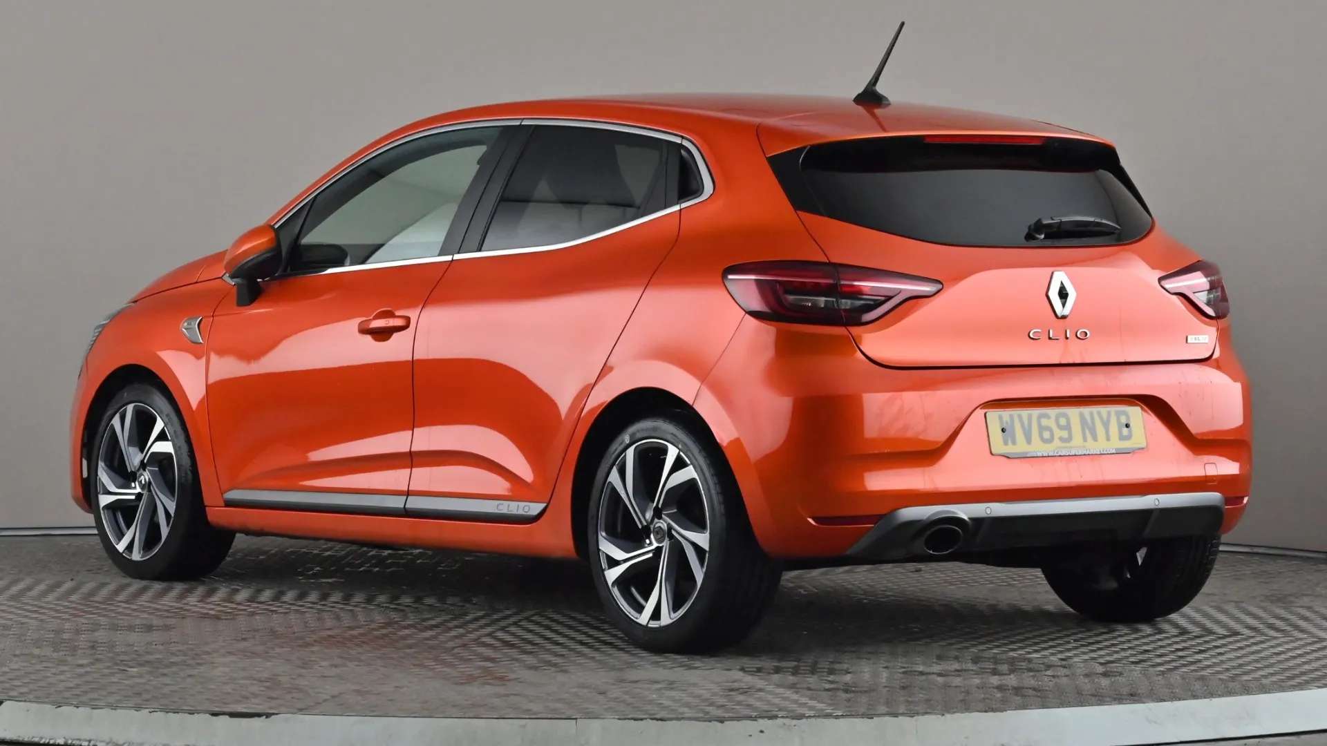 A 2019 RENAULT CLIO 1.0 TCe 100 RS Line A 2019 RENAULT CLIO 1.0 TCe 100 RS Line