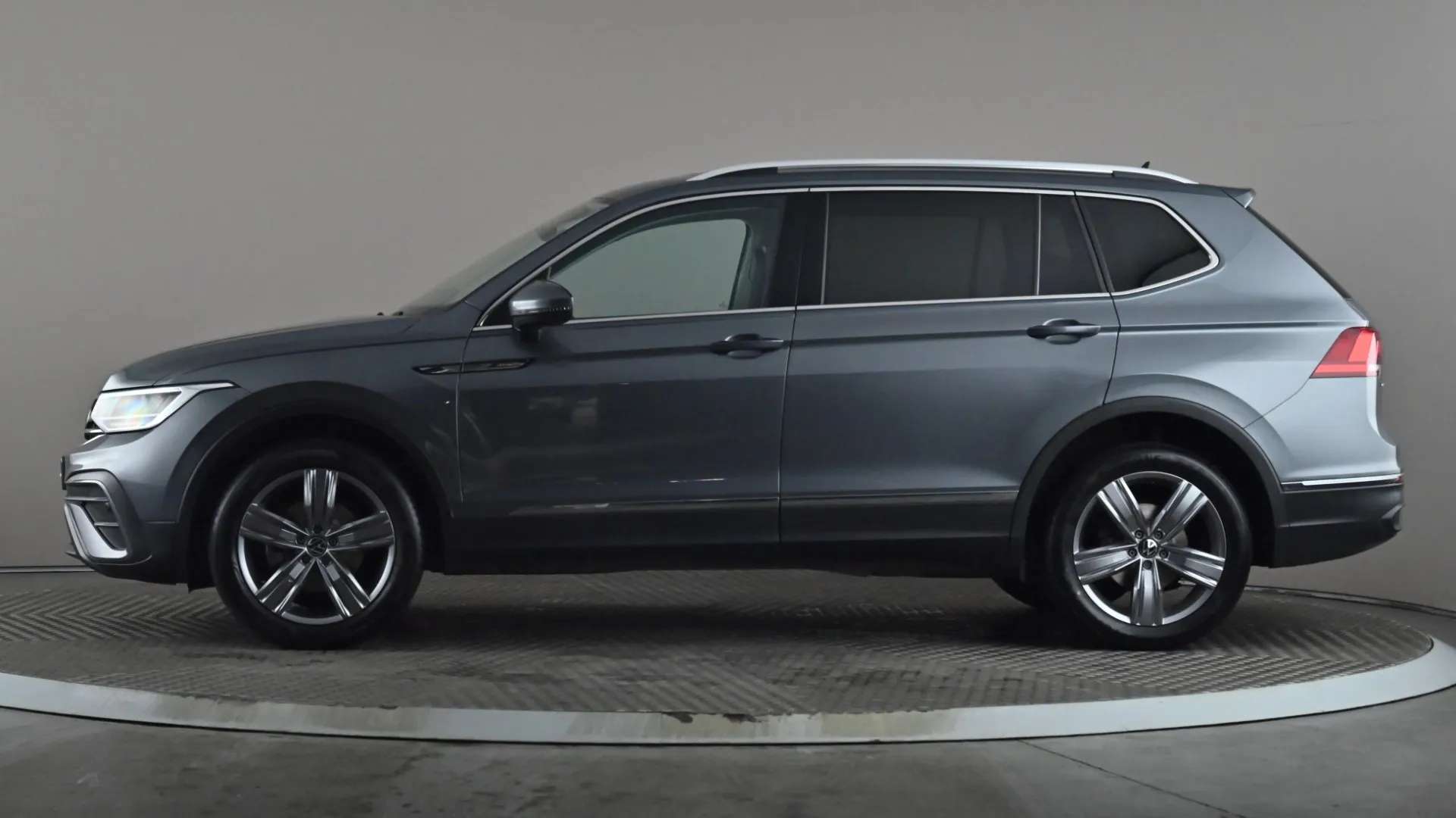 A 2023 VOLKSWAGEN TIGUAN ALLSPACE 1.5 TSI Life A 2023 VOLKSWAGEN TIGUAN ALLSPACE 1.5 TSI Life