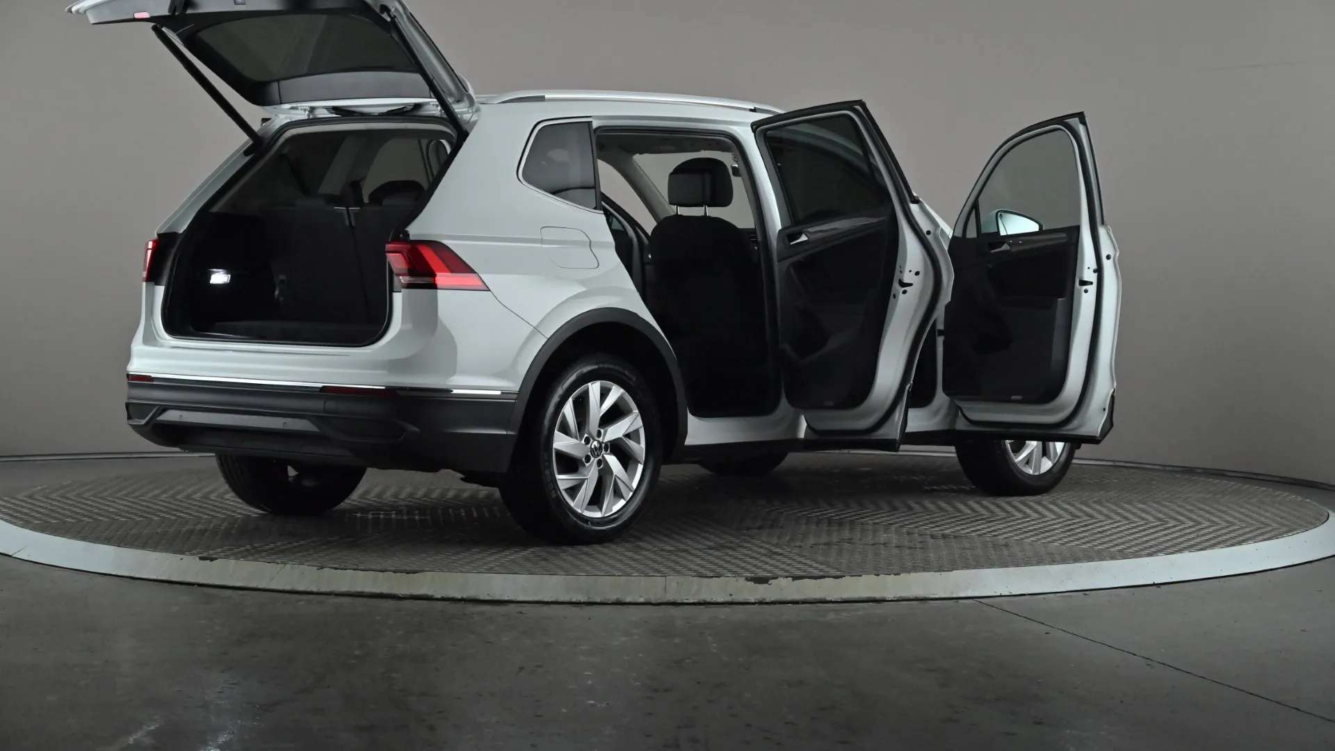 2022 VOLKSWAGEN TIGUAN ALLSPACE 2022 VOLKSWAGEN TIGUAN ALLSPACE