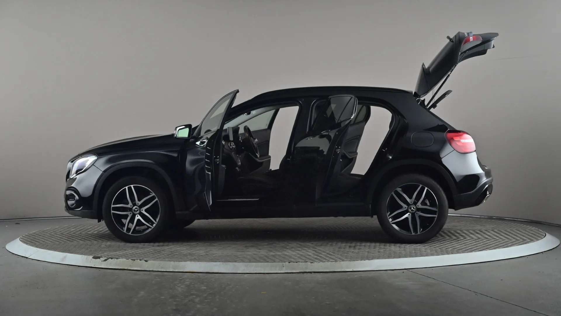 2019 MERCEDES-BENZ GLA 2019 MERCEDES-BENZ GLA