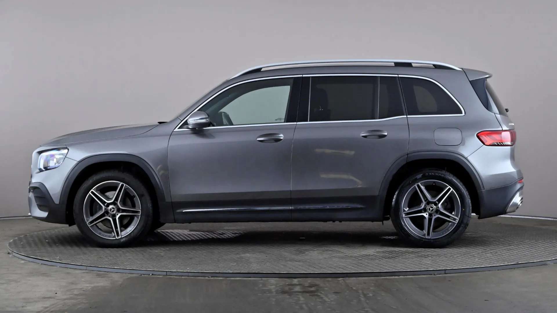A 2022 MERCEDES-BENZ GLB GLB 200 AMG Line 7G-Tronic A 2022 MERCEDES-BENZ GLB GLB 200 AMG Line 7G-Tronic