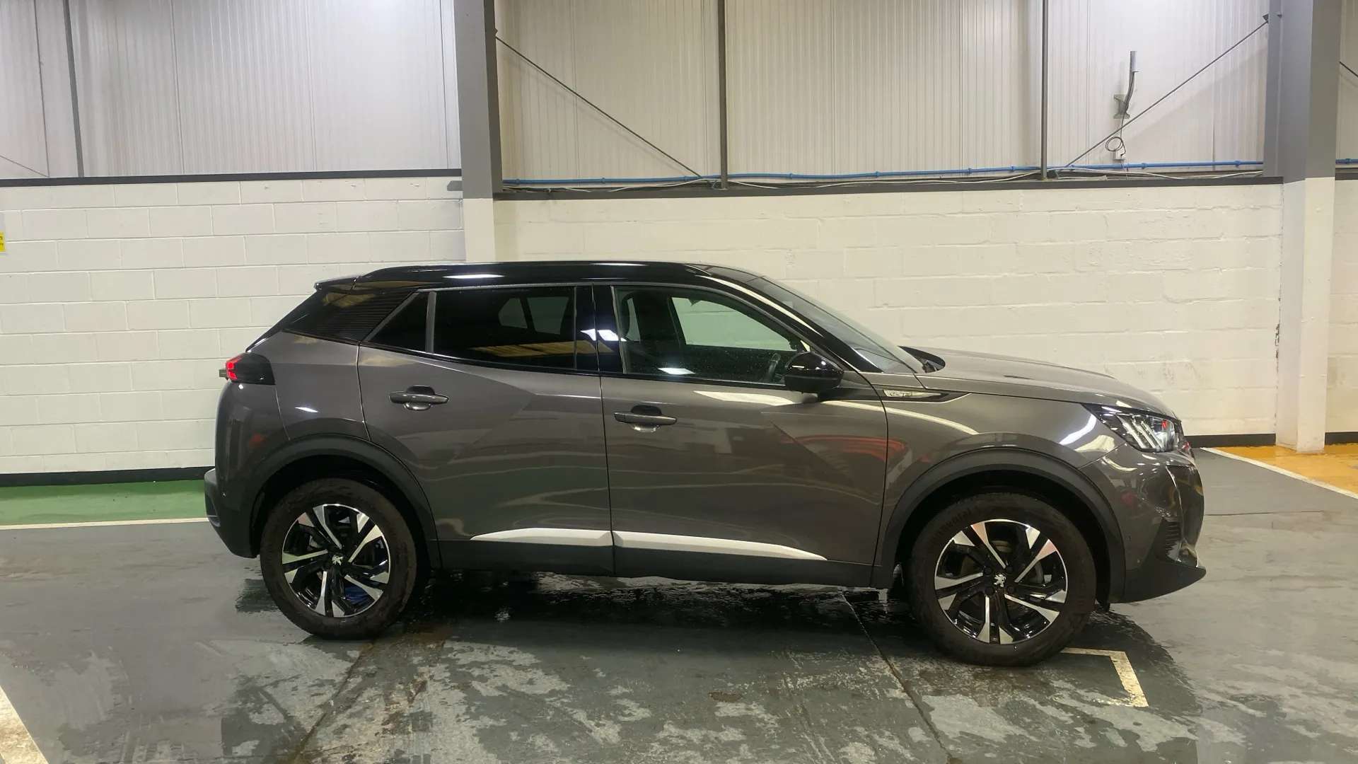 A 2023 PEUGEOT 2008 1.2 PureTech 130 GT EAT8 A 2023 PEUGEOT 2008 1.2 PureTech 130 GT EAT8