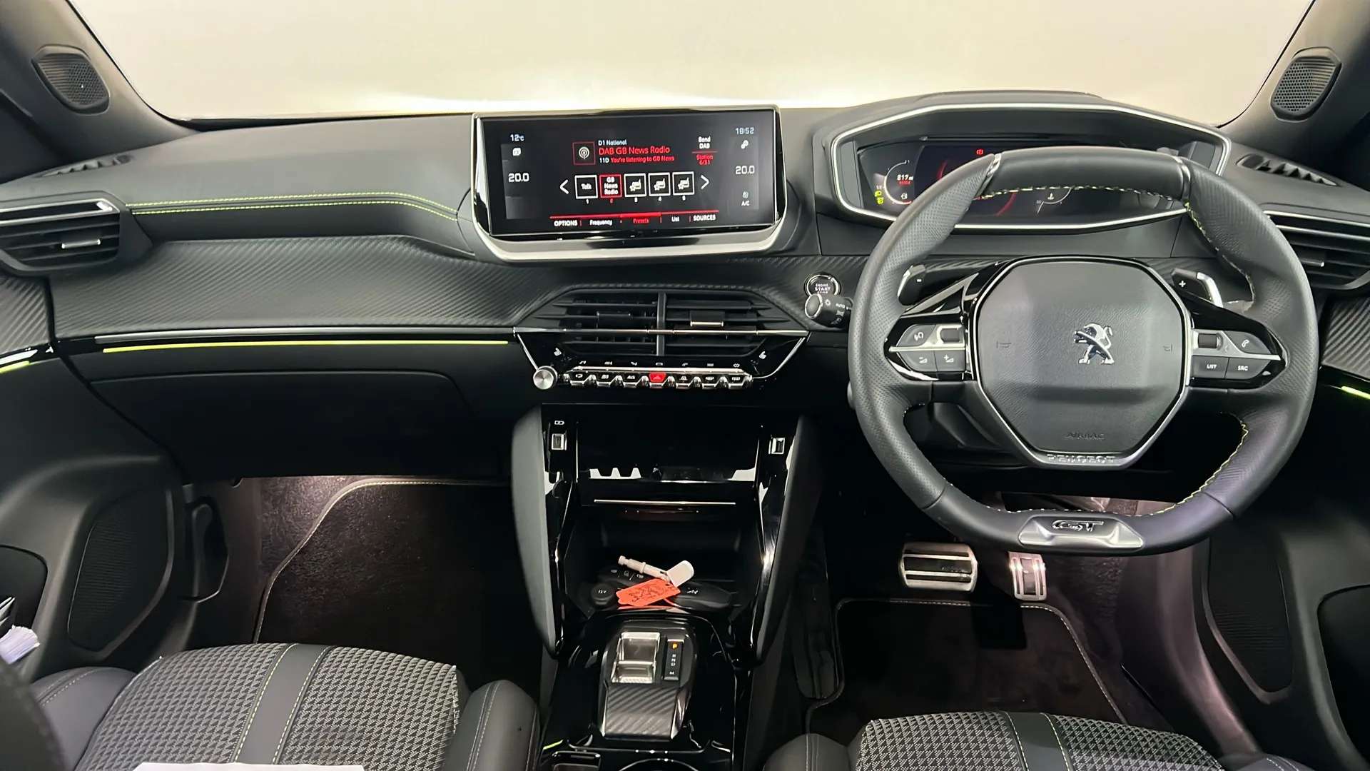 2022 PEUGEOT 2008 2022 PEUGEOT 2008