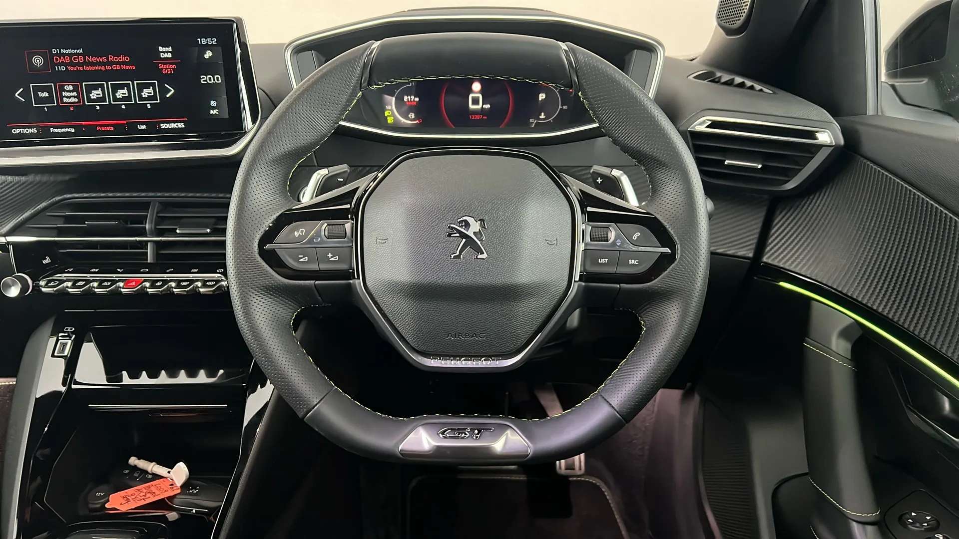 2022 PEUGEOT 2008 2022 PEUGEOT 2008