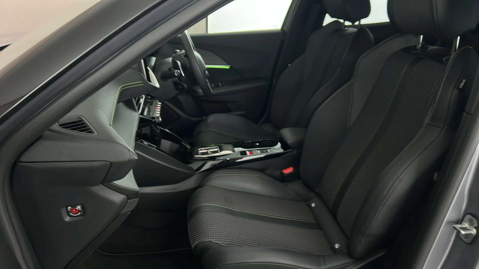 2022 PEUGEOT 2008 2022 PEUGEOT 2008