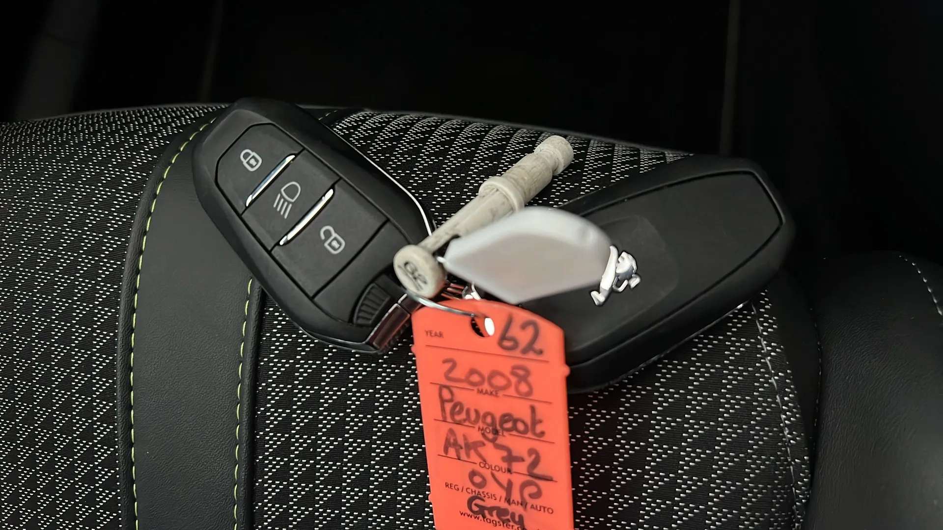 2022 PEUGEOT 2008 2022 PEUGEOT 2008