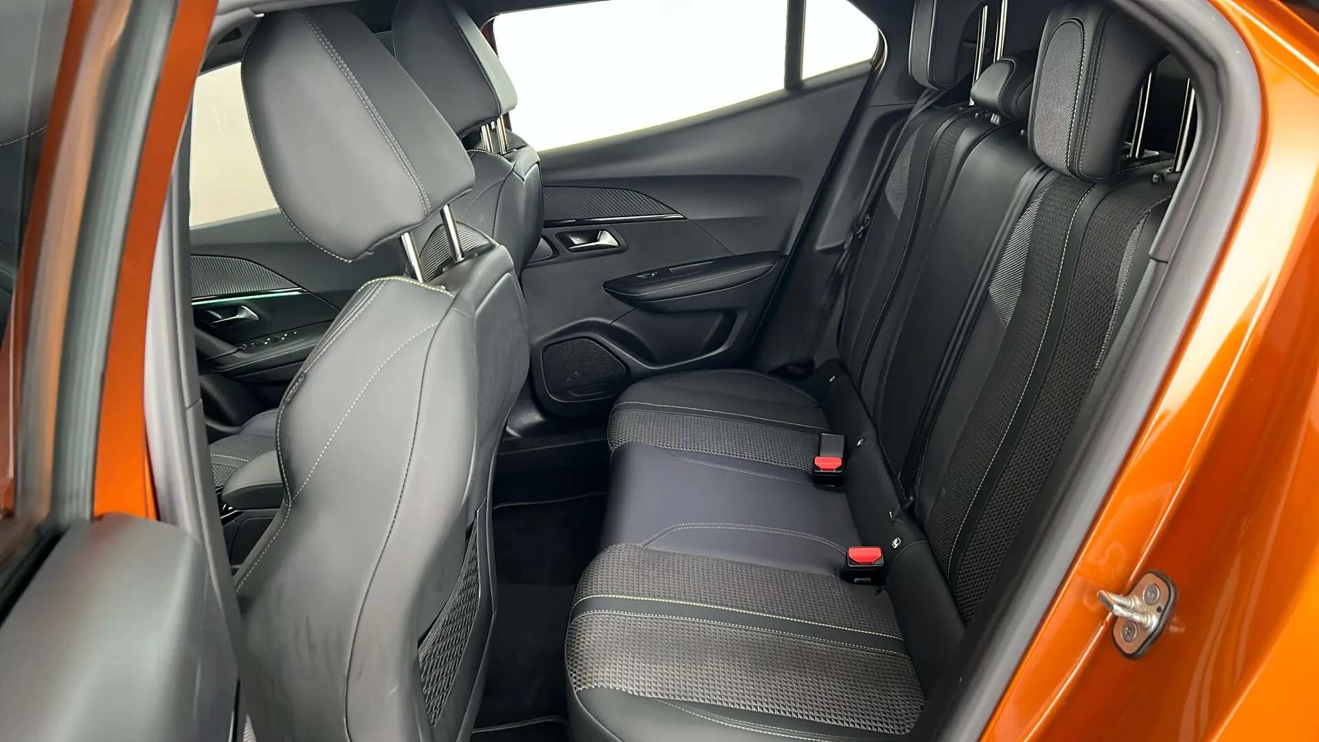 2023 PEUGEOT 2008 2023 PEUGEOT 2008