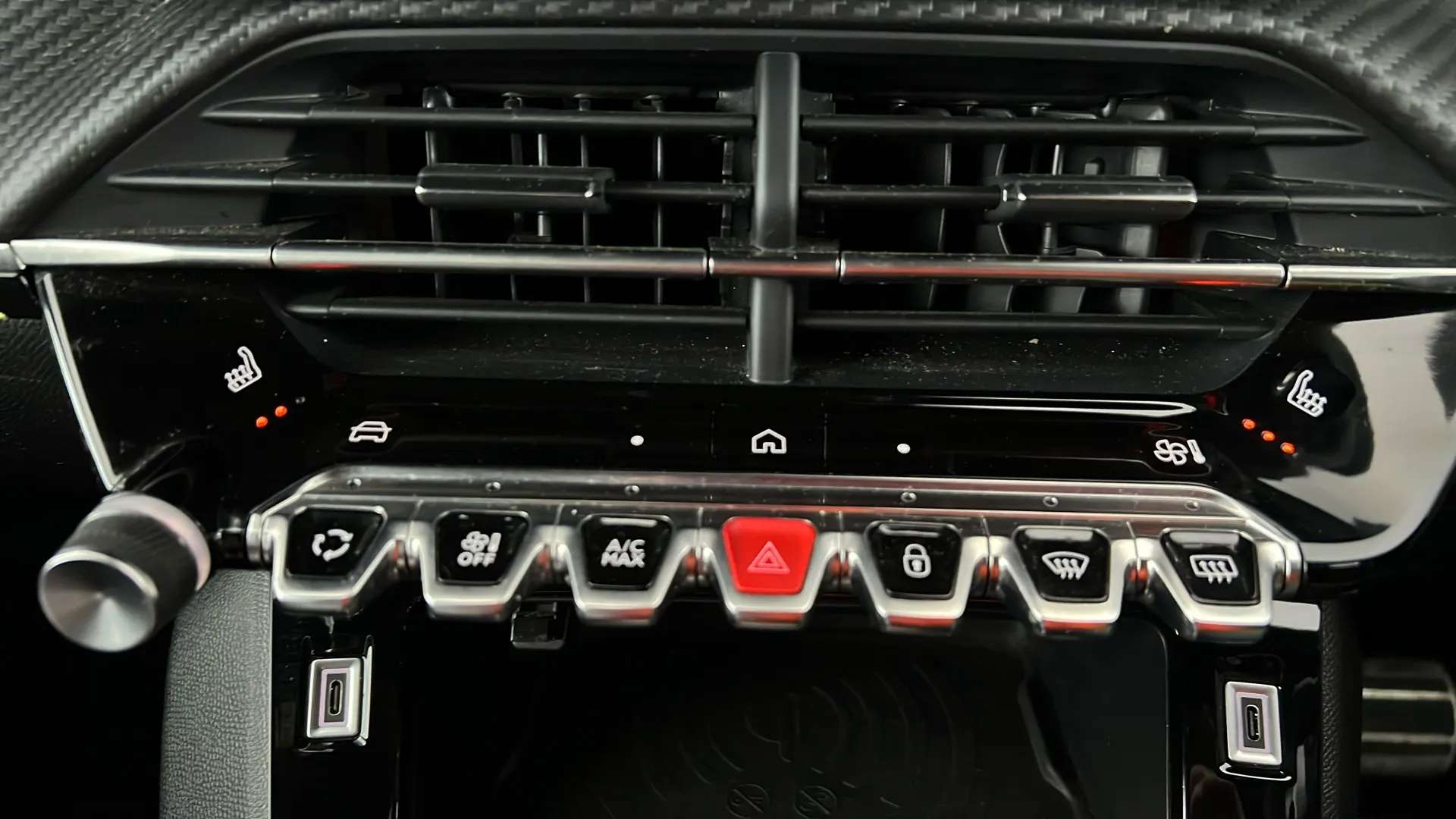 2024 PEUGEOT 2008 2024 PEUGEOT 2008