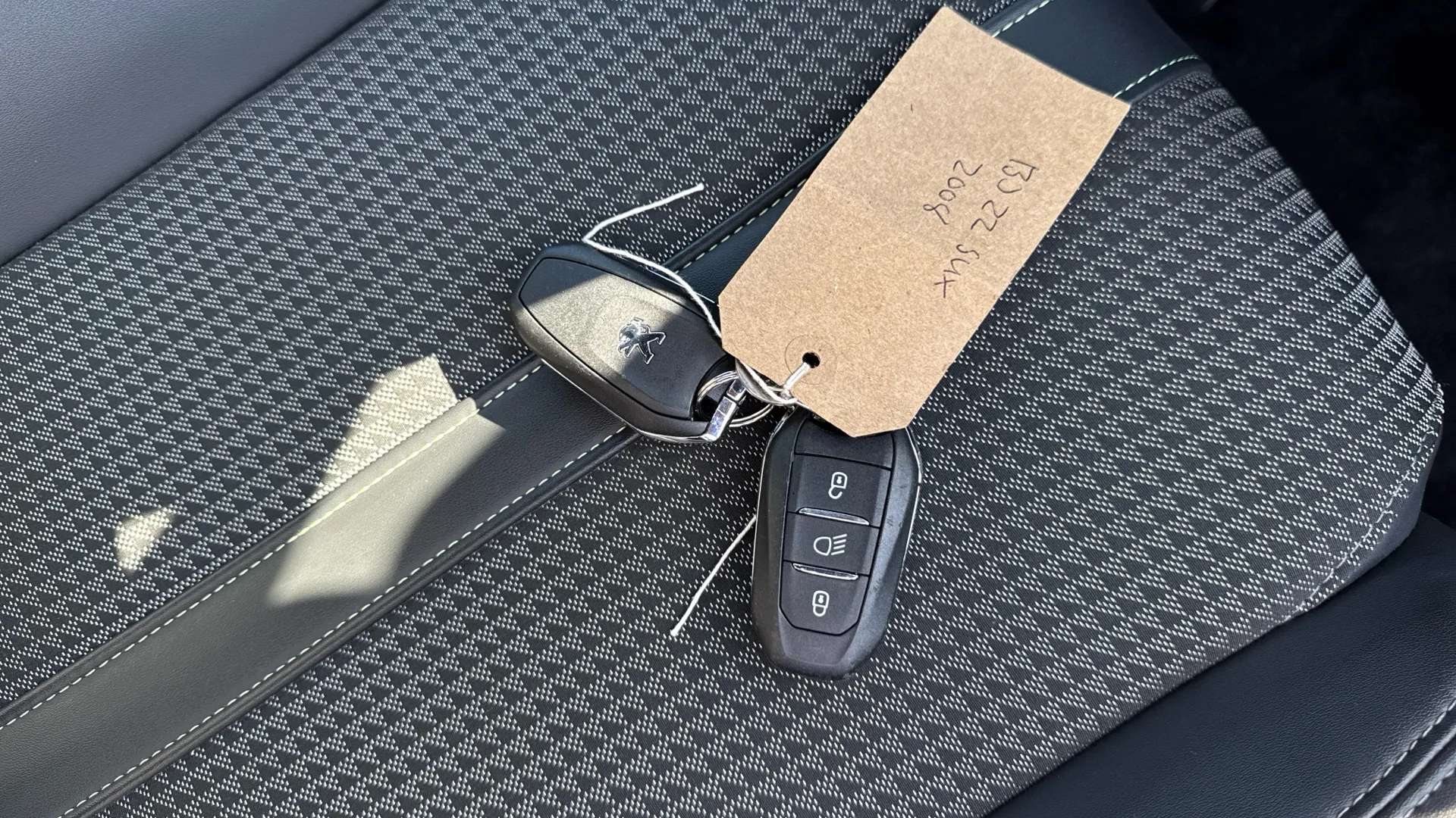 2022 PEUGEOT 2008 2022 PEUGEOT 2008