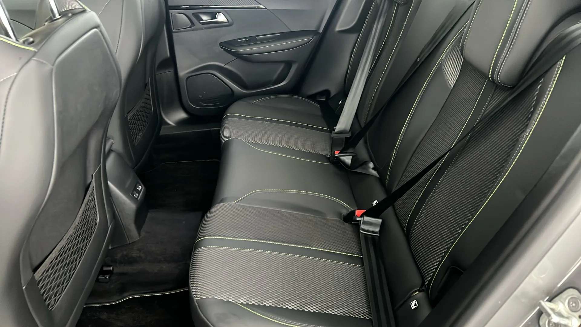 2024 PEUGEOT 2008 2024 PEUGEOT 2008
