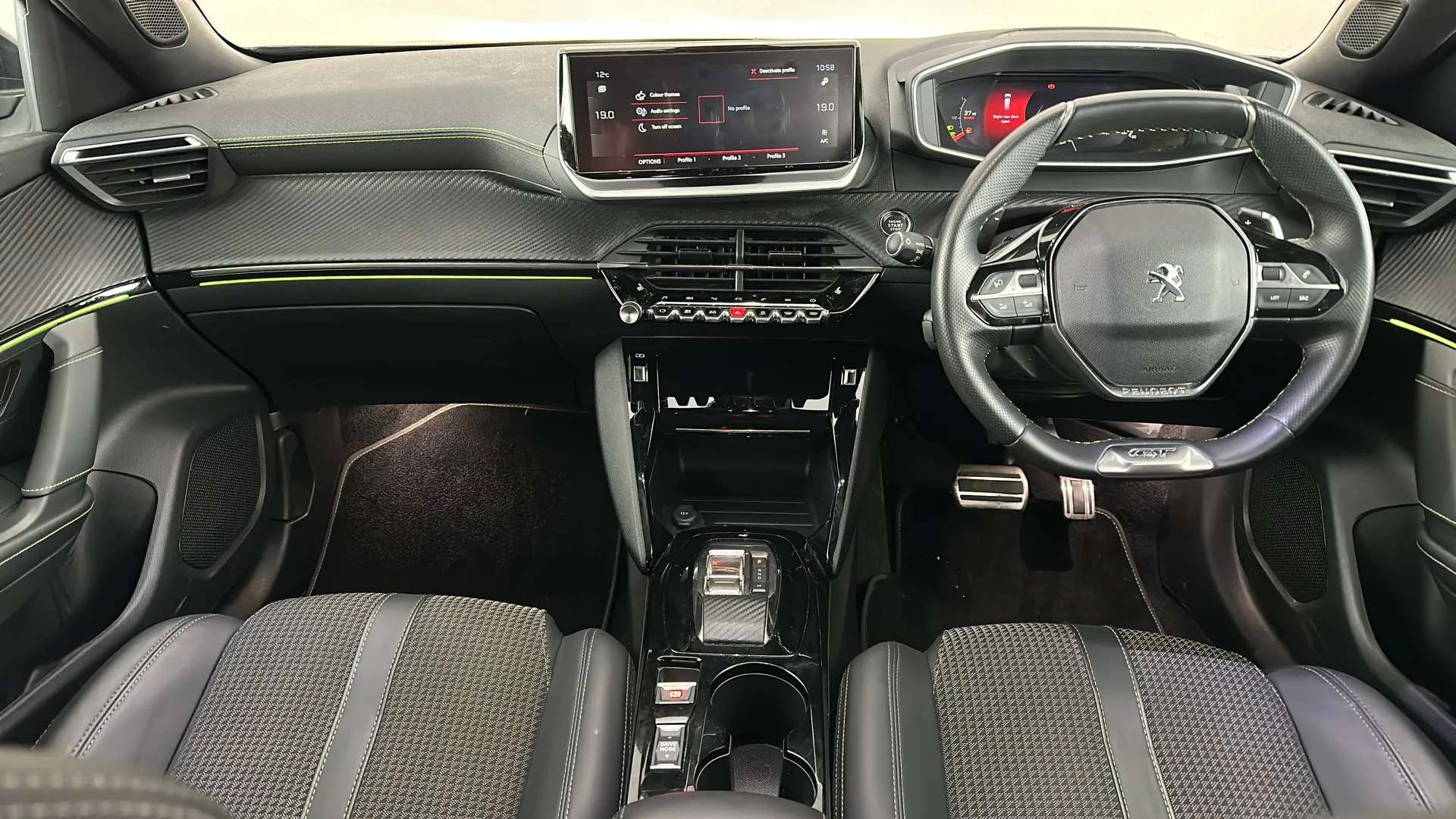 2023 PEUGEOT 2008 2023 PEUGEOT 2008