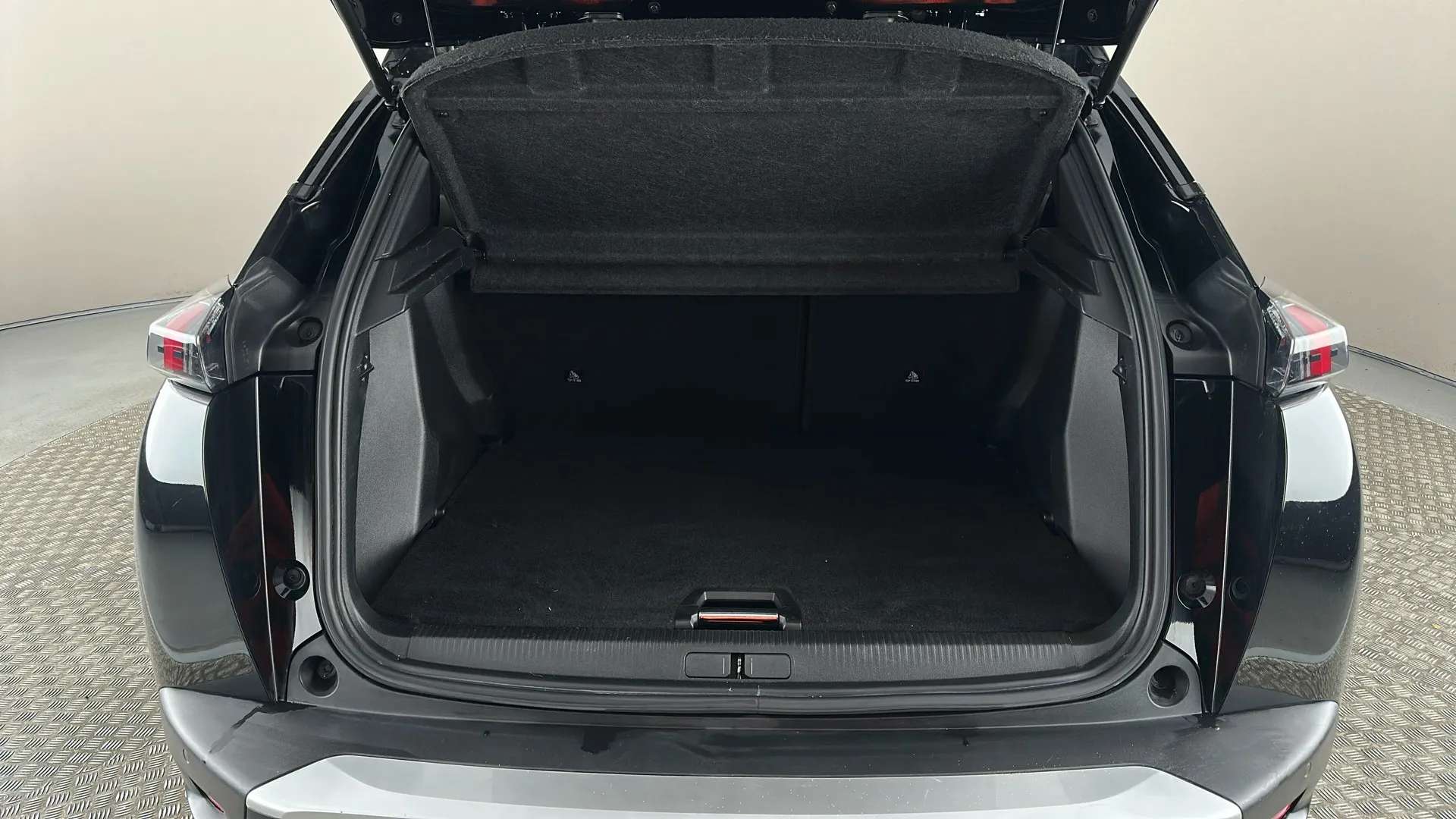 2023 PEUGEOT 2008 2023 PEUGEOT 2008