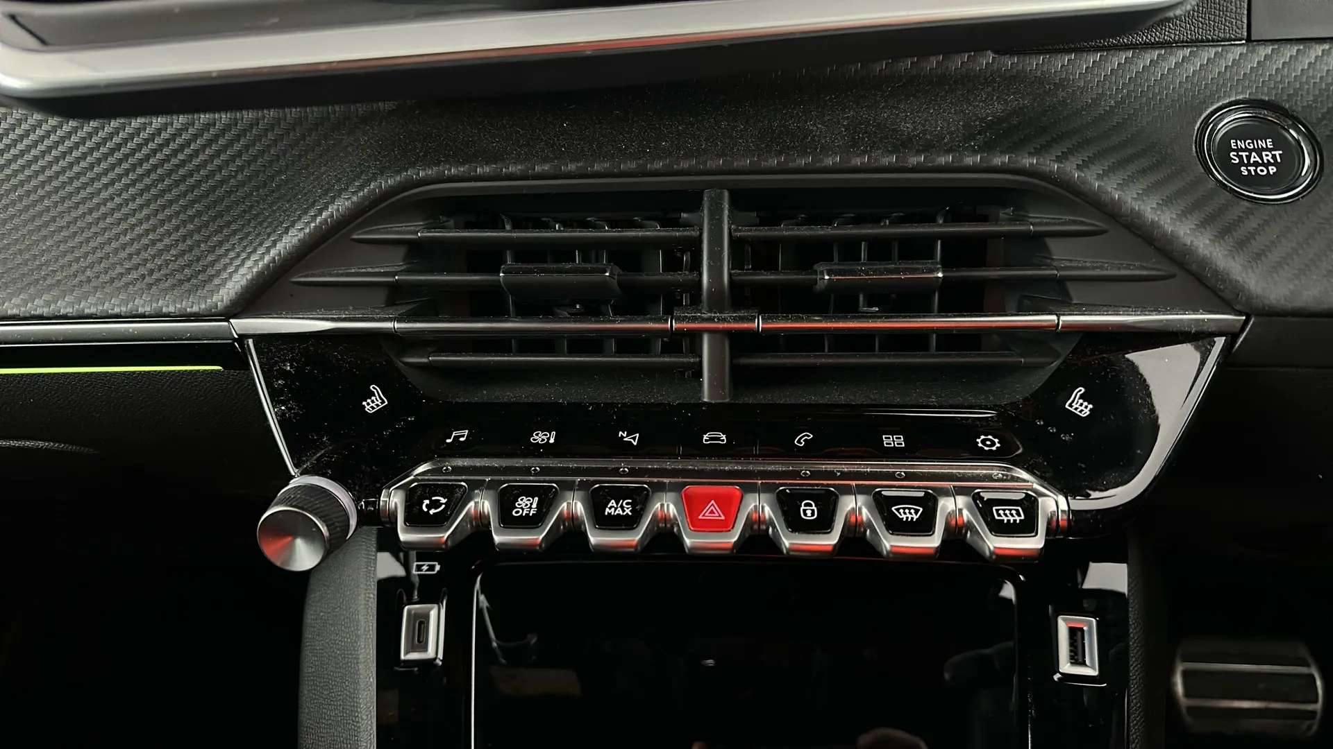 2023 PEUGEOT 2008 2023 PEUGEOT 2008