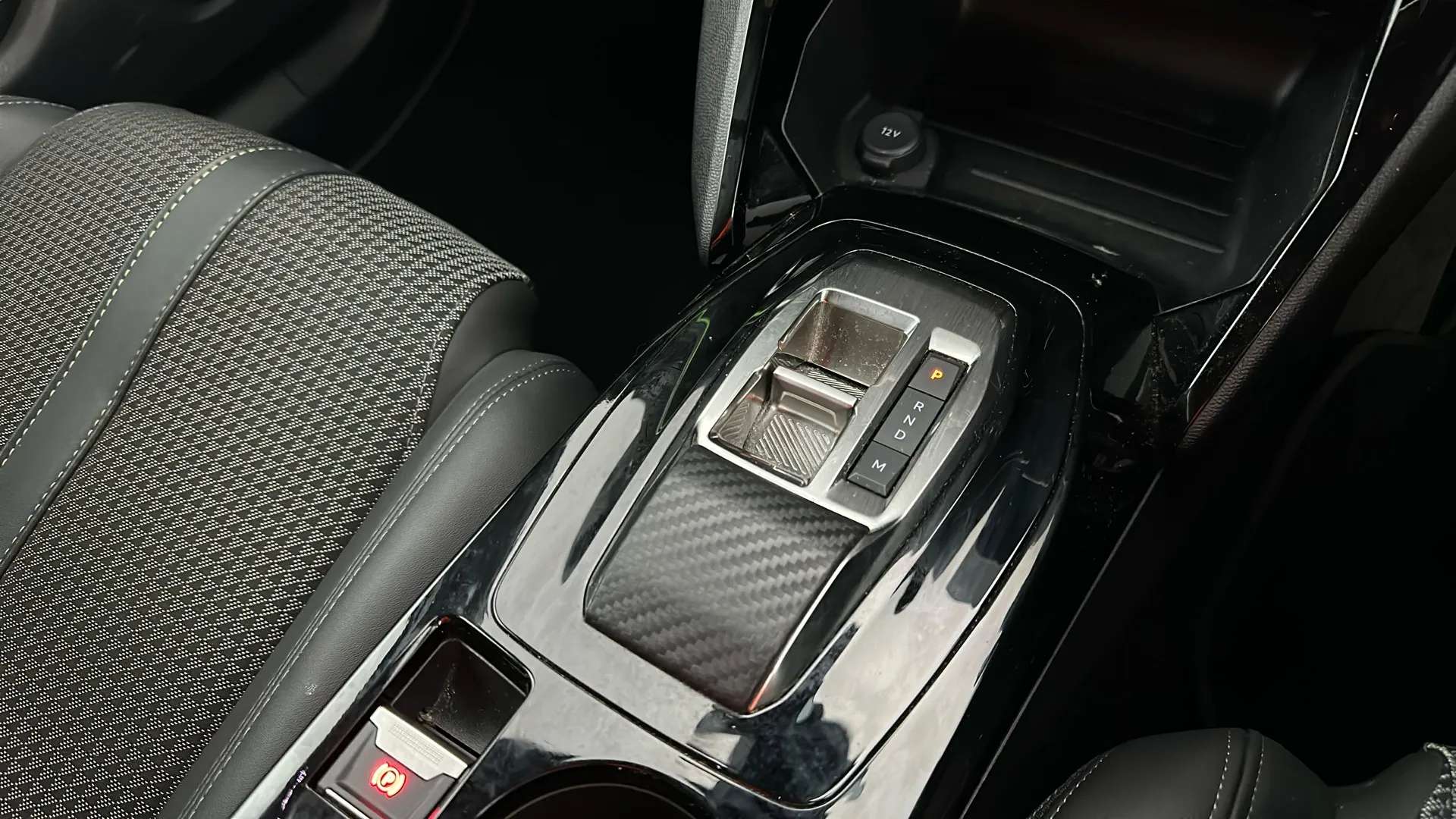 2023 PEUGEOT 2008 2023 PEUGEOT 2008