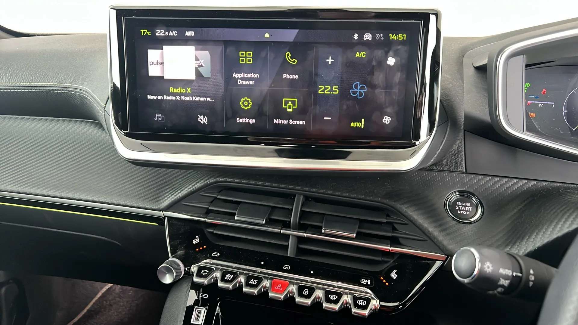 2024 PEUGEOT 2008 2024 PEUGEOT 2008