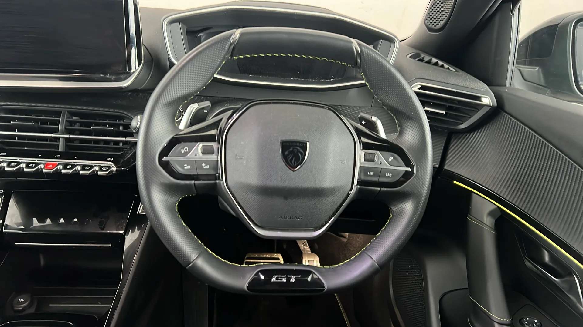 2024 PEUGEOT 2008 2024 PEUGEOT 2008