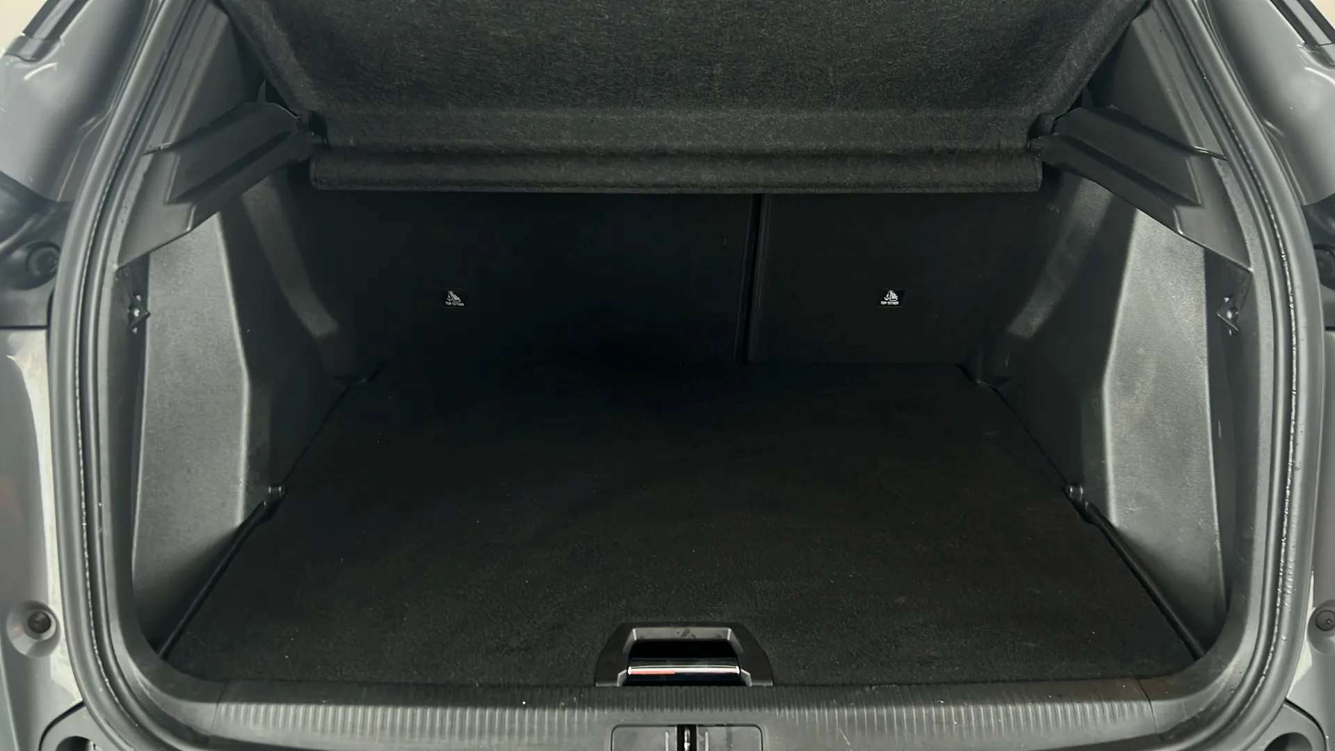 2024 PEUGEOT 2008 2024 PEUGEOT 2008