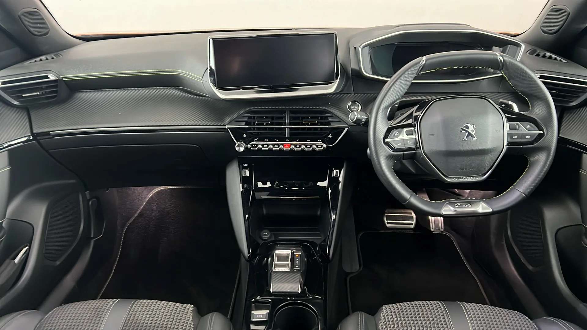 2023 PEUGEOT 2008 2023 PEUGEOT 2008