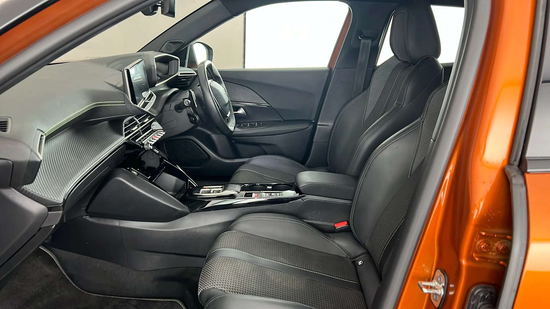 2023 PEUGEOT 2008 2023 PEUGEOT 2008