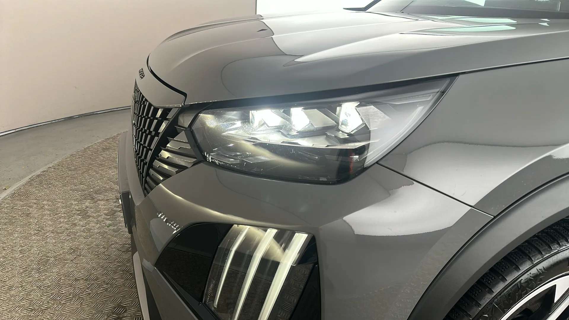 2024 PEUGEOT 2008 2024 PEUGEOT 2008