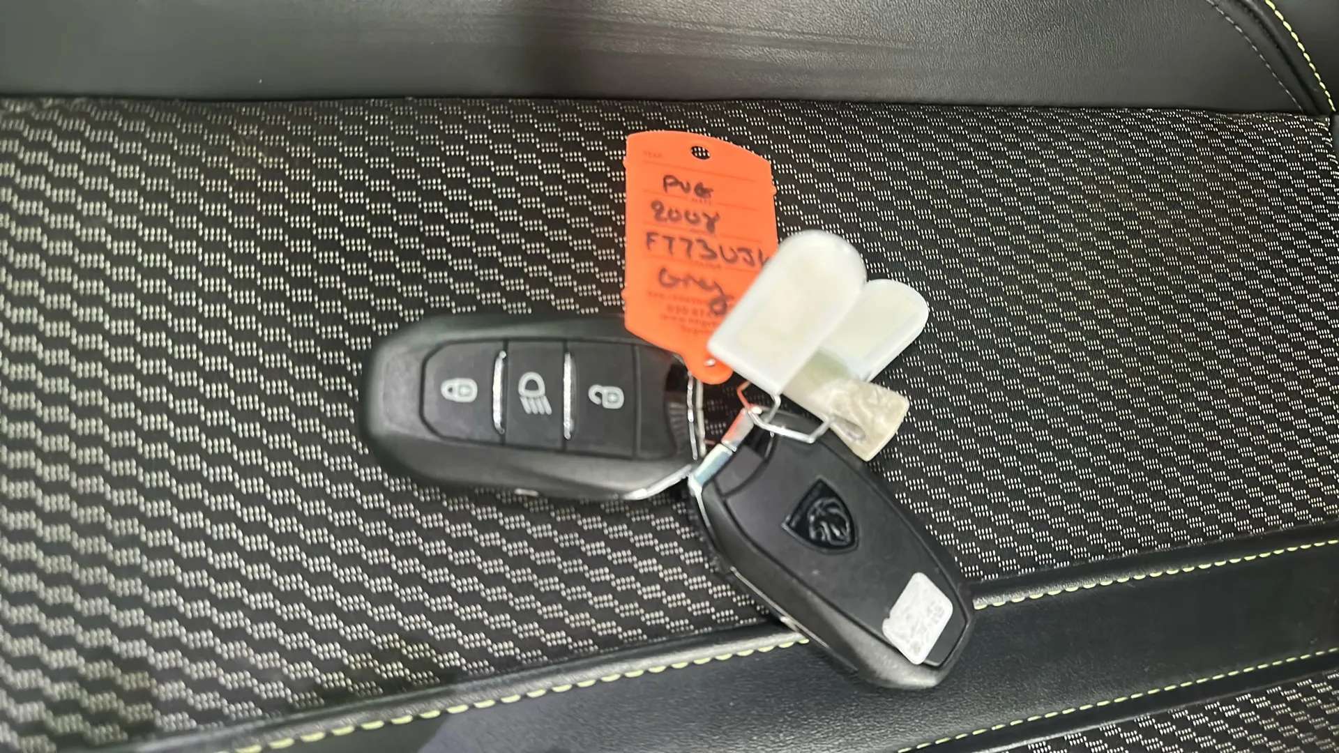 2024 PEUGEOT 2008 2024 PEUGEOT 2008