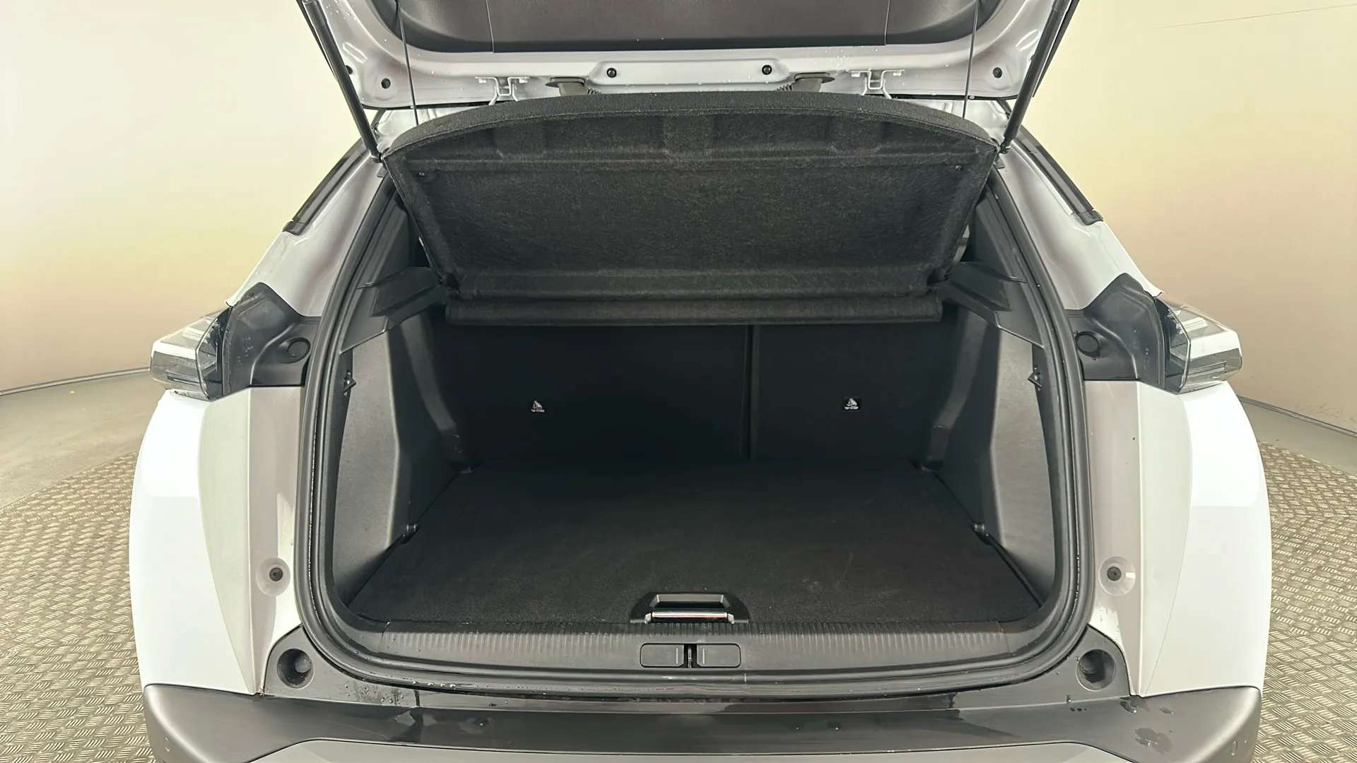 2025 PEUGEOT 2008 2025 PEUGEOT 2008