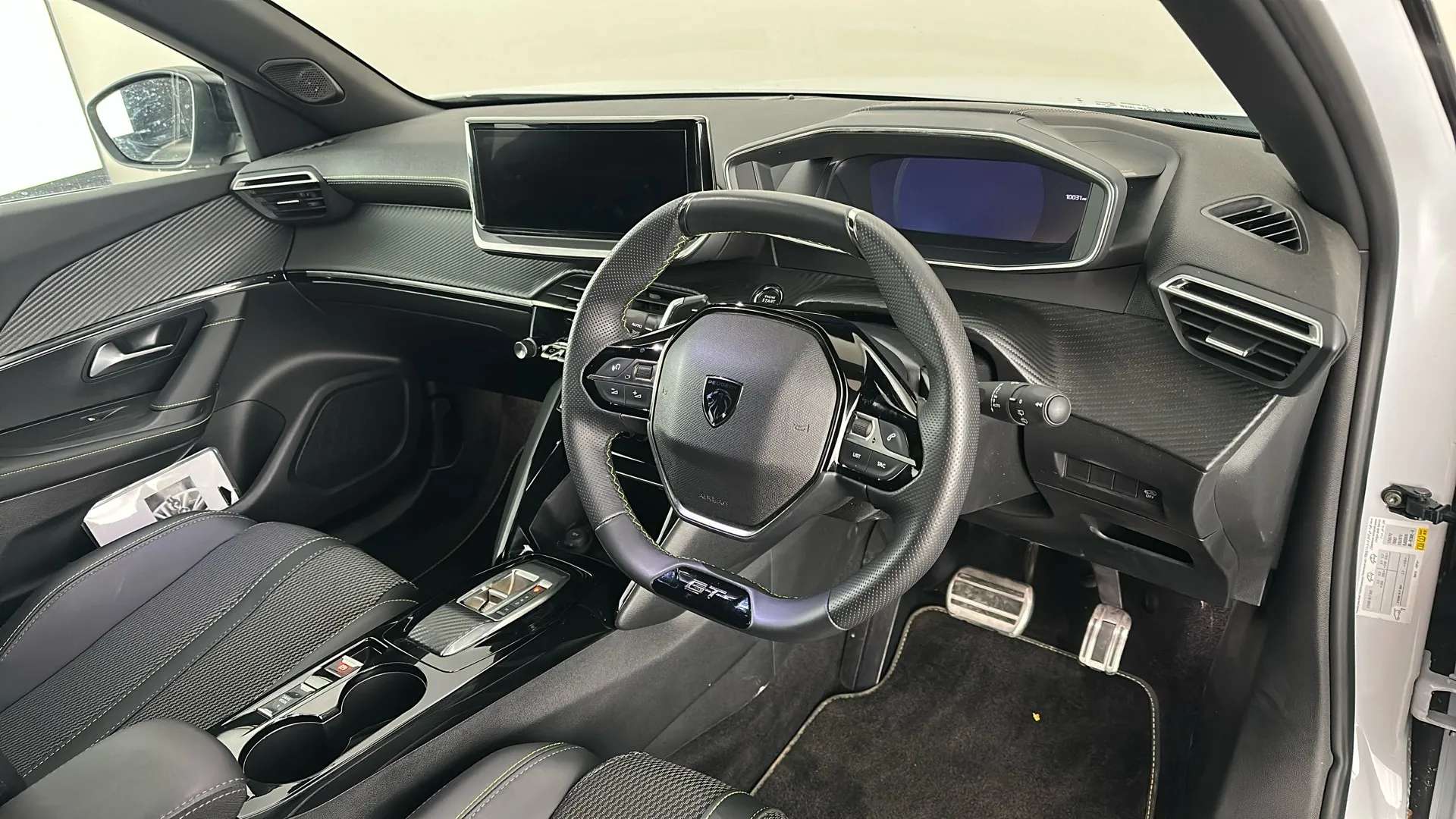 2025 PEUGEOT 2008 2025 PEUGEOT 2008