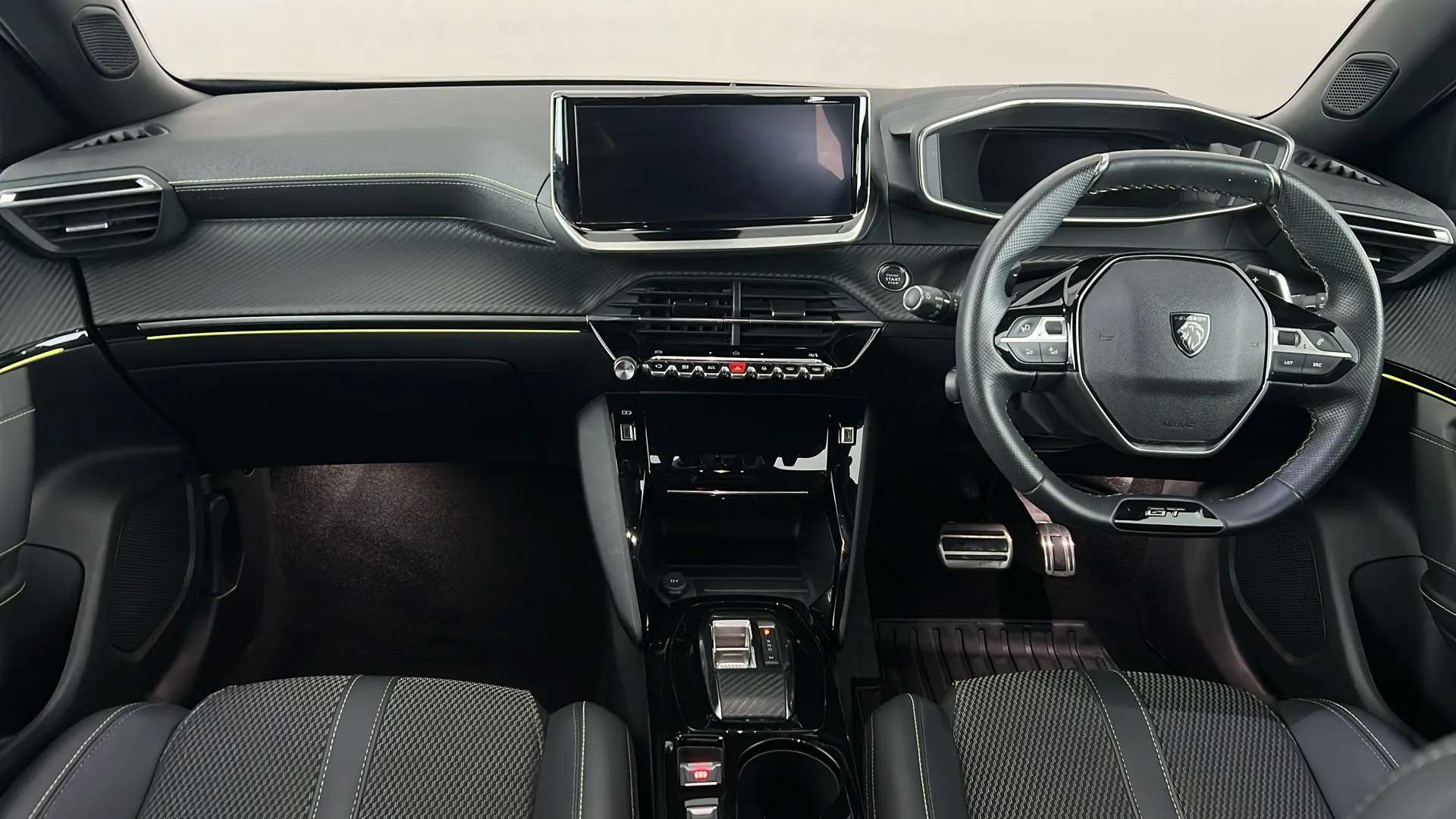 2024 PEUGEOT 2008 2024 PEUGEOT 2008