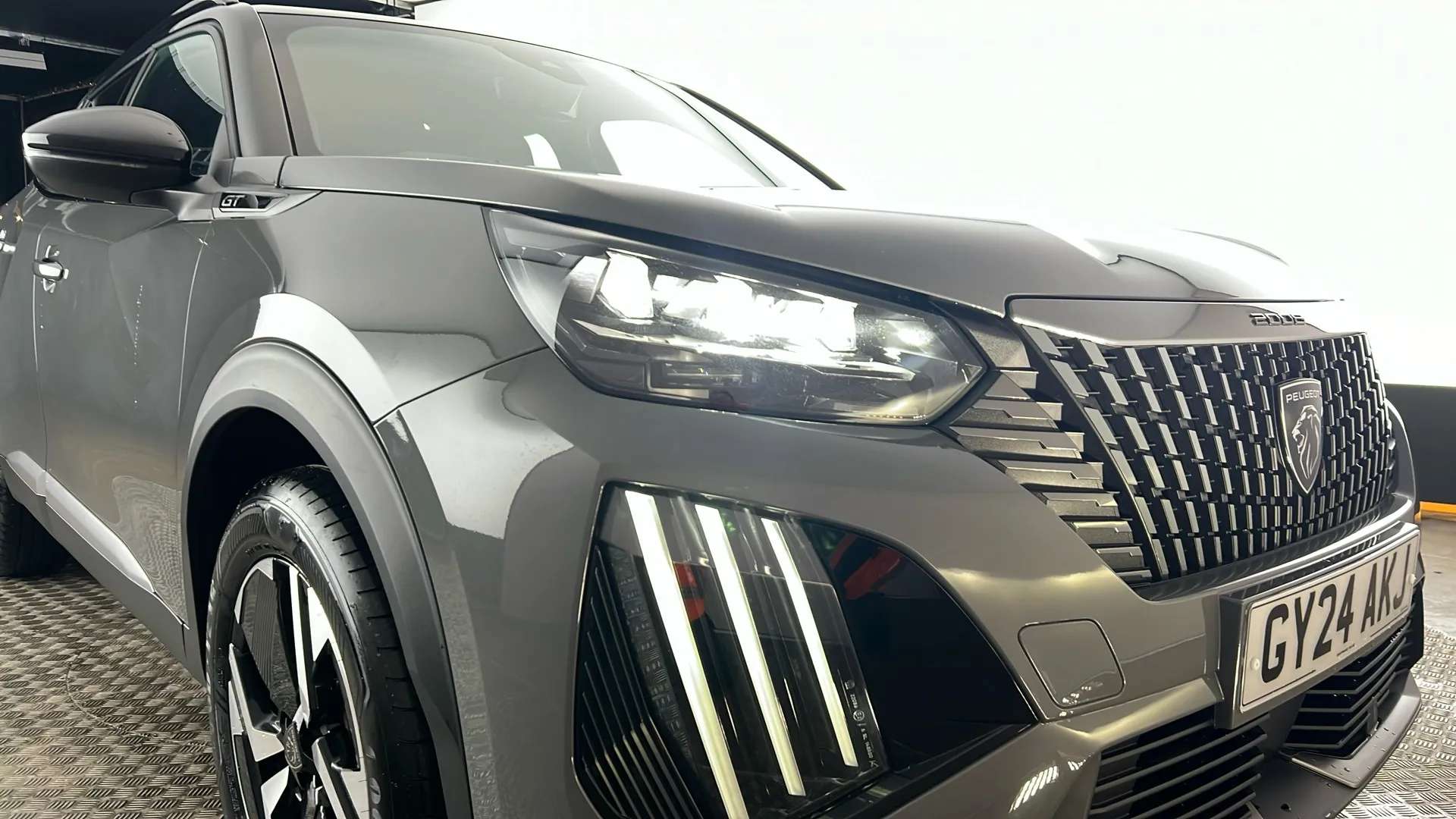 2024 PEUGEOT 2008 2024 PEUGEOT 2008