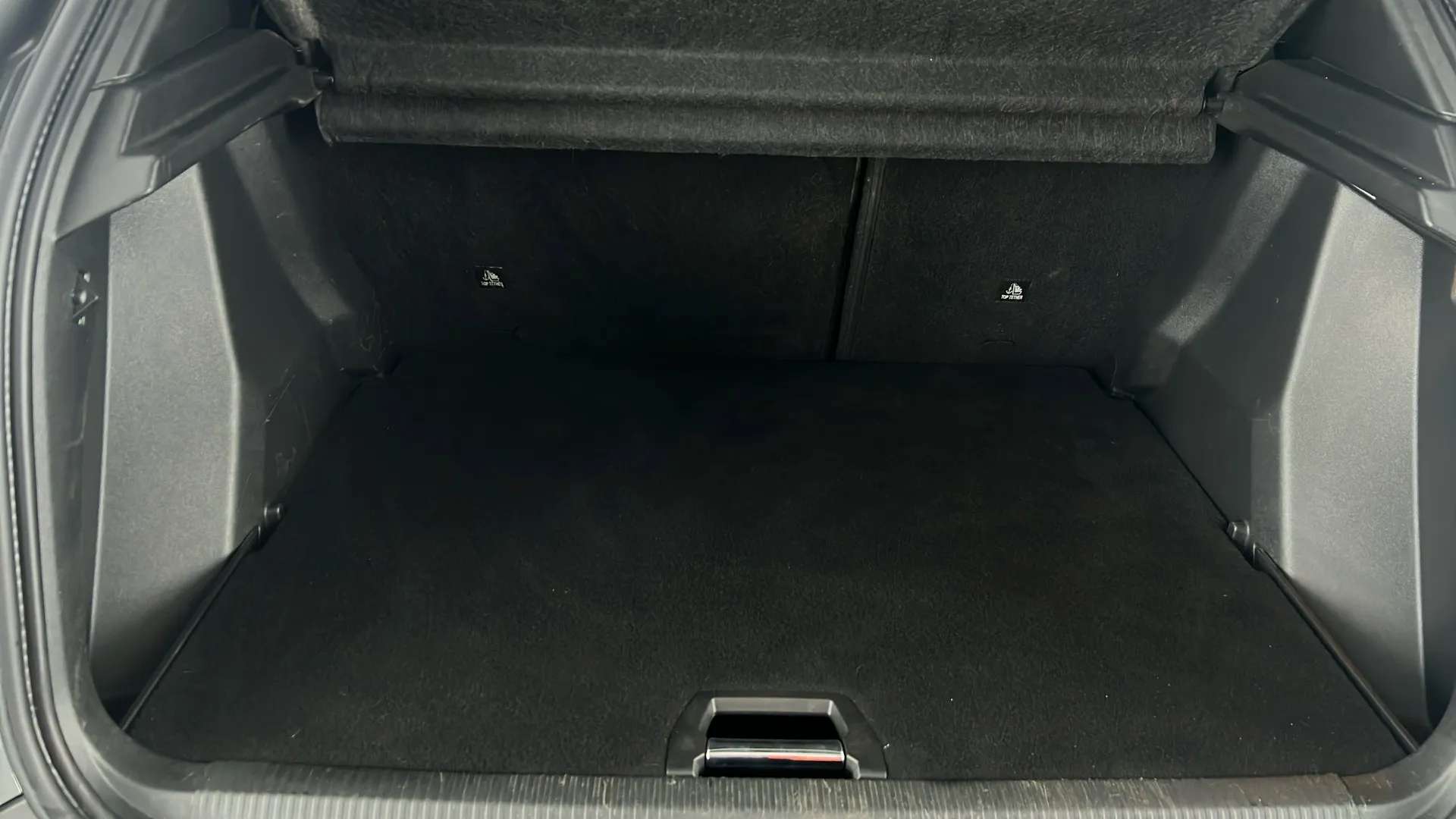 2024 PEUGEOT 2008 2024 PEUGEOT 2008