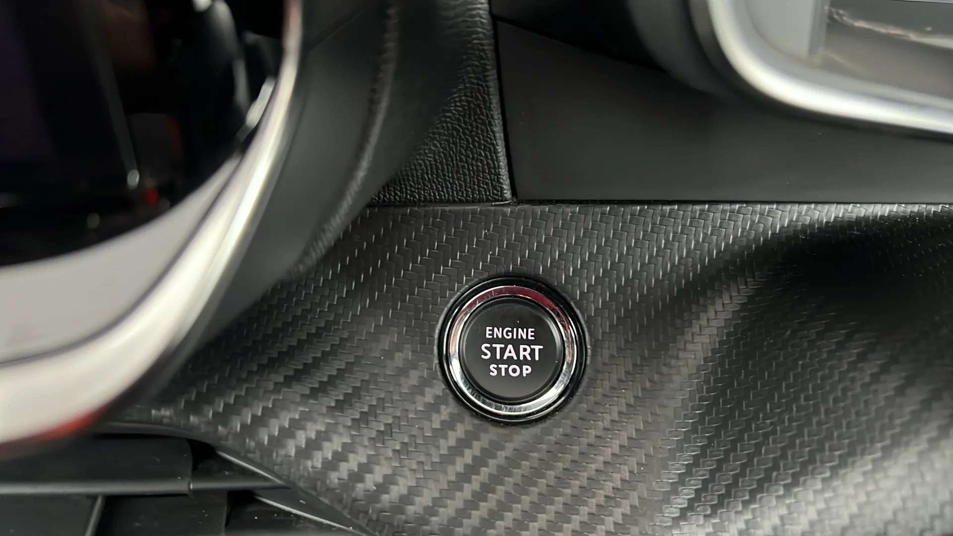 2024 PEUGEOT 2008 2024 PEUGEOT 2008