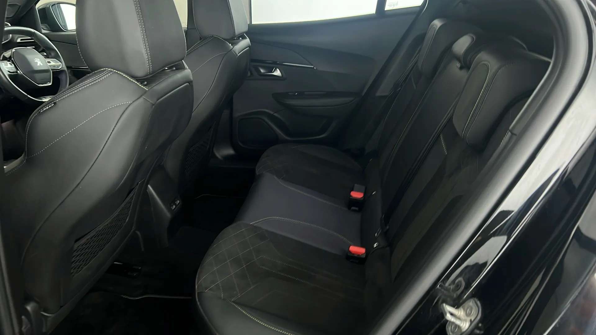 2023 PEUGEOT 2008 2023 PEUGEOT 2008