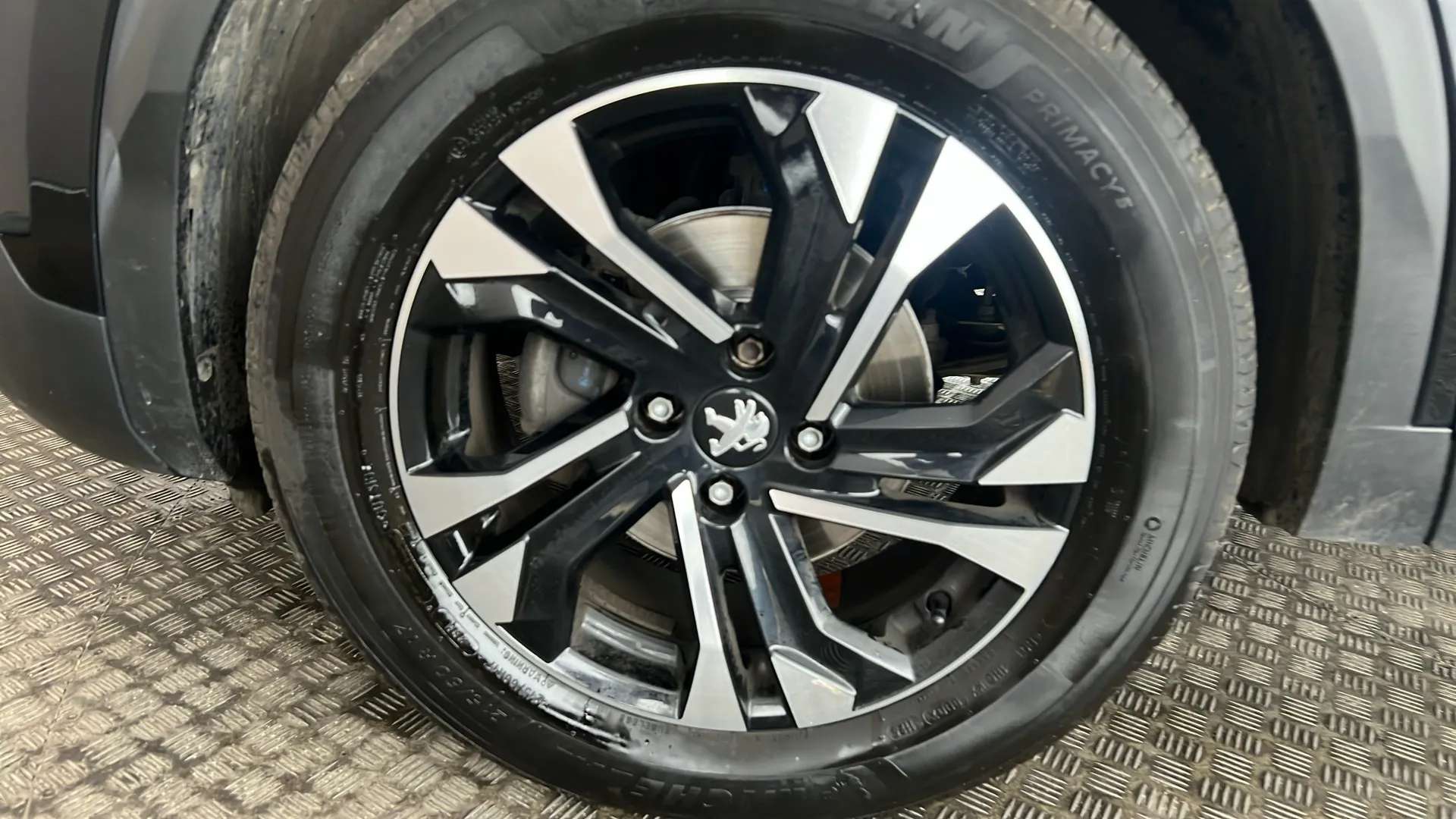 2023 PEUGEOT 2008 2023 PEUGEOT 2008