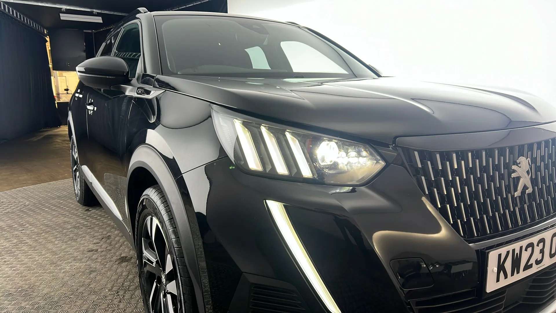 2023 PEUGEOT 2008 2023 PEUGEOT 2008