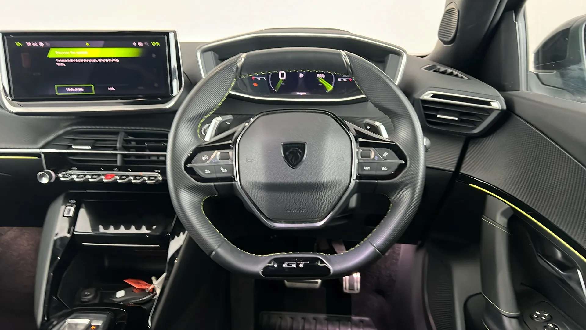 2024 PEUGEOT 2008 2024 PEUGEOT 2008