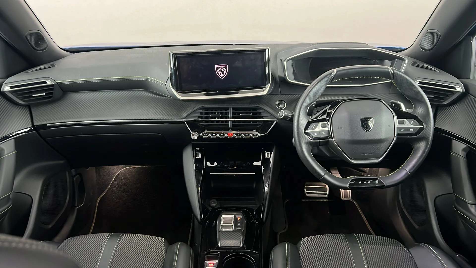 2024 PEUGEOT 2008 2024 PEUGEOT 2008