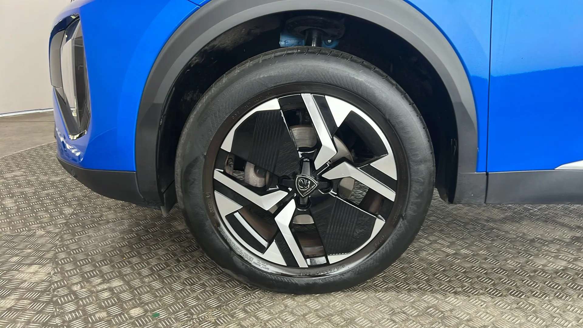 2024 PEUGEOT 2008 2024 PEUGEOT 2008