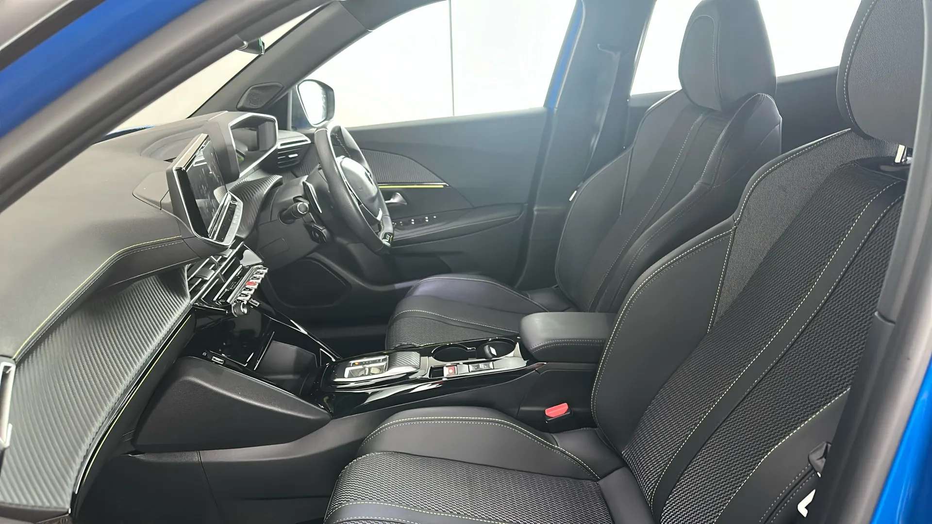 2023 PEUGEOT 2008 2023 PEUGEOT 2008