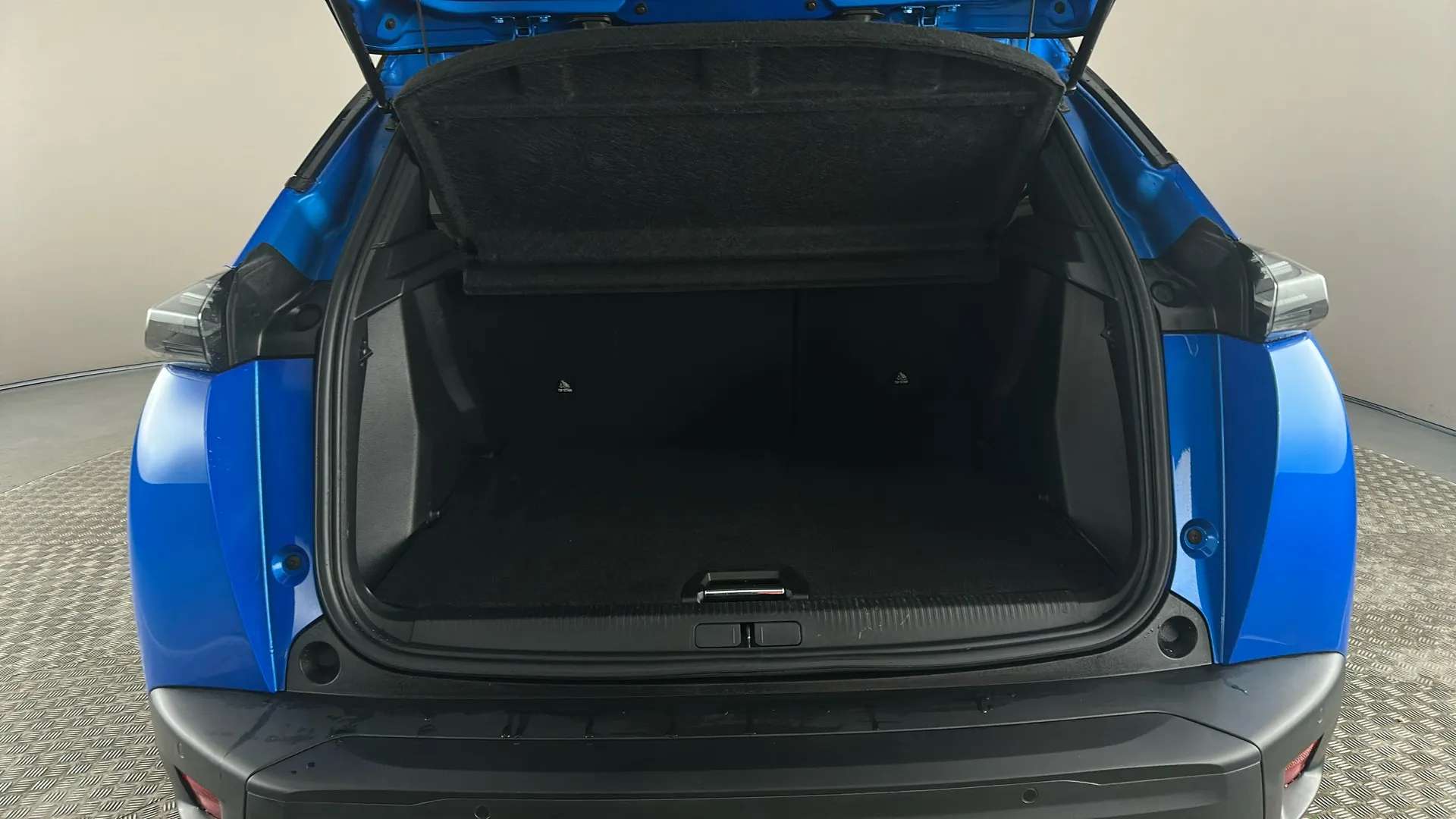 2023 PEUGEOT 2008 2023 PEUGEOT 2008