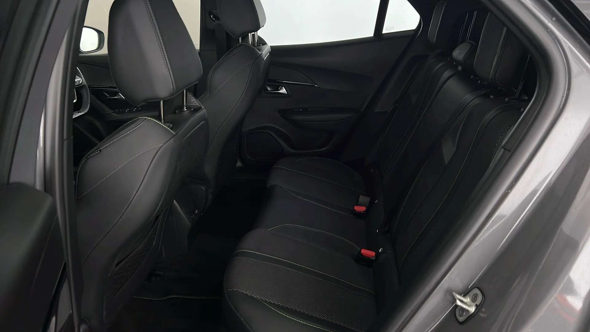 2023 PEUGEOT 2008 2023 PEUGEOT 2008